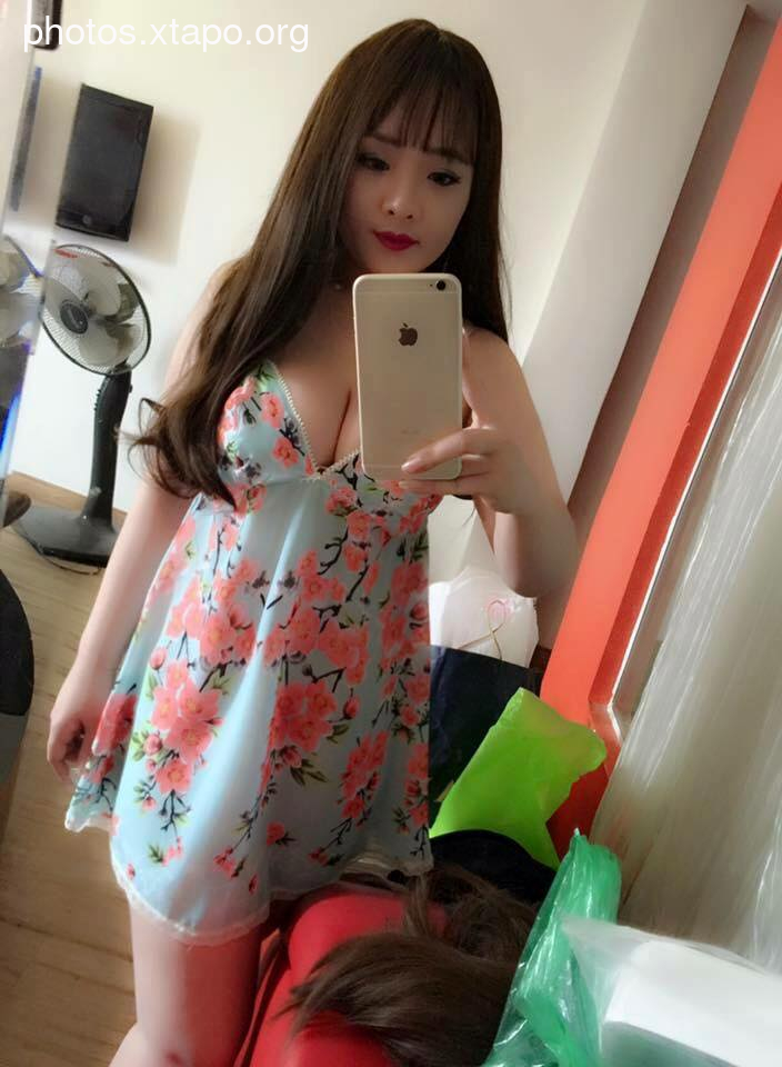 Cao Giang Big Boobs Picture and Photo