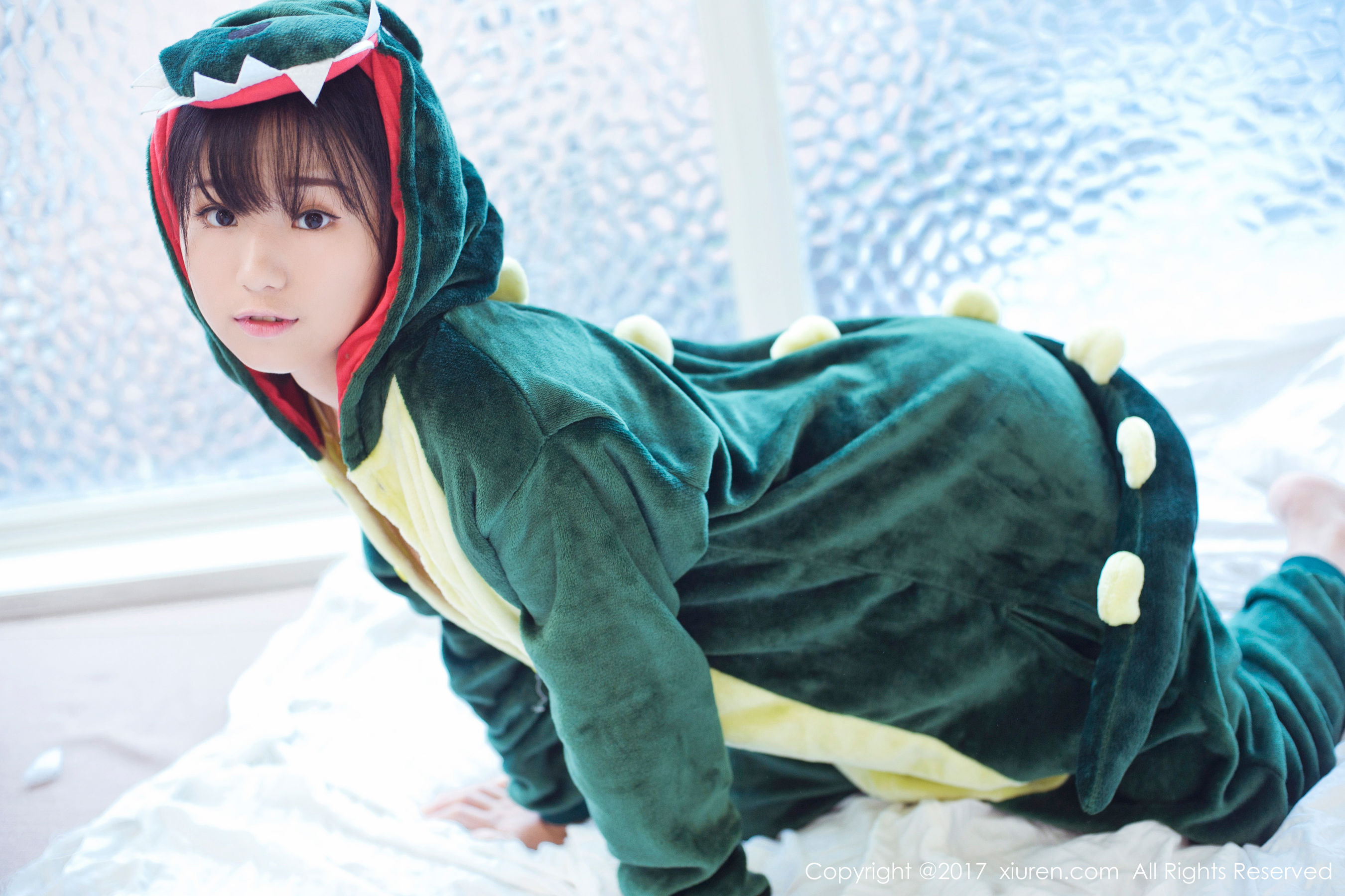 Kurai Yuka Little Strawberry Small Series and Little Dinosaur Robe Xiuren No.831