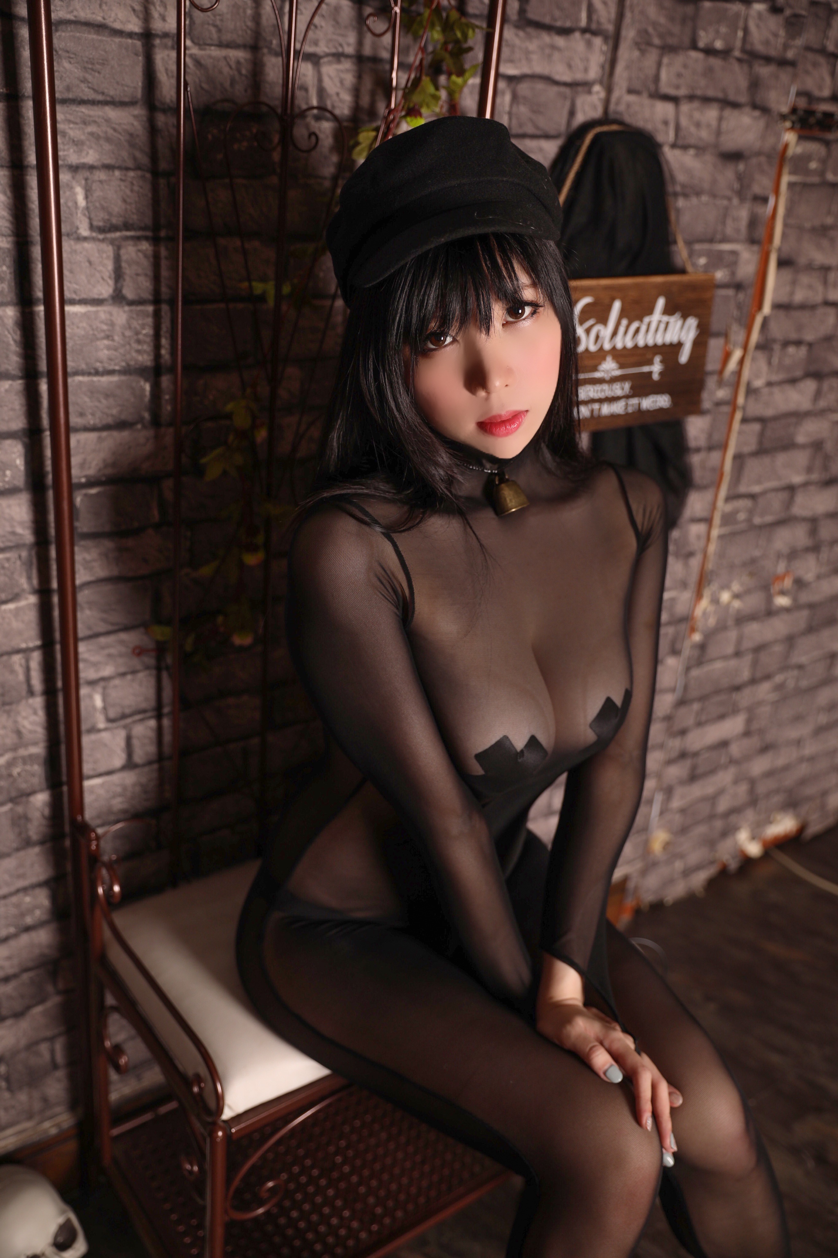 Lu Yexi Vol.03 Black Silk Suit 149P-443MB