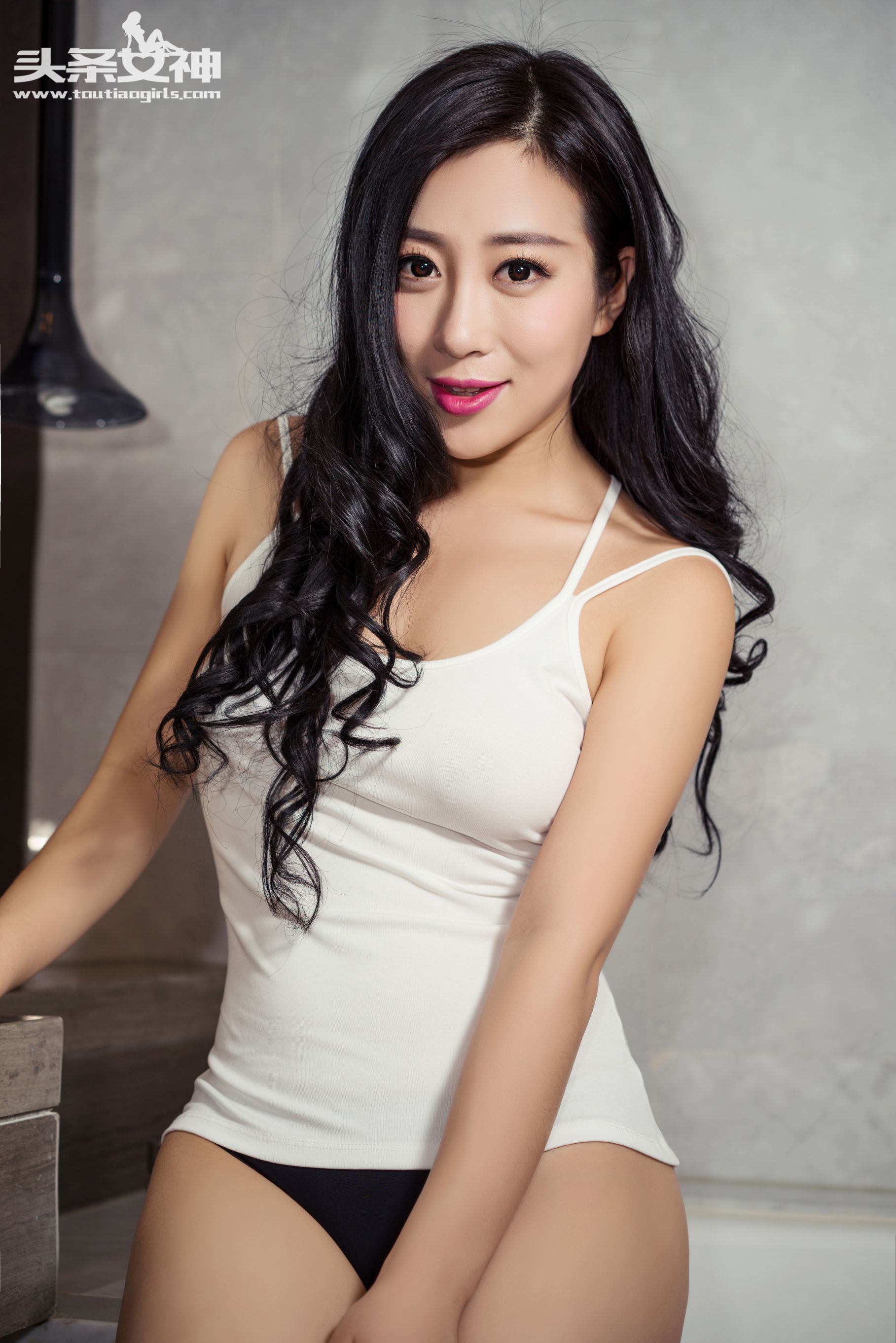 Zhang Yi Dan's Fundamental Fattippers Headline Goddess