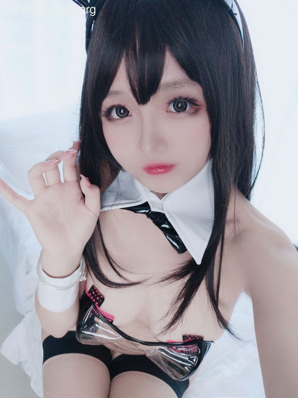Renai Jiao Transparent Rabbit Girl