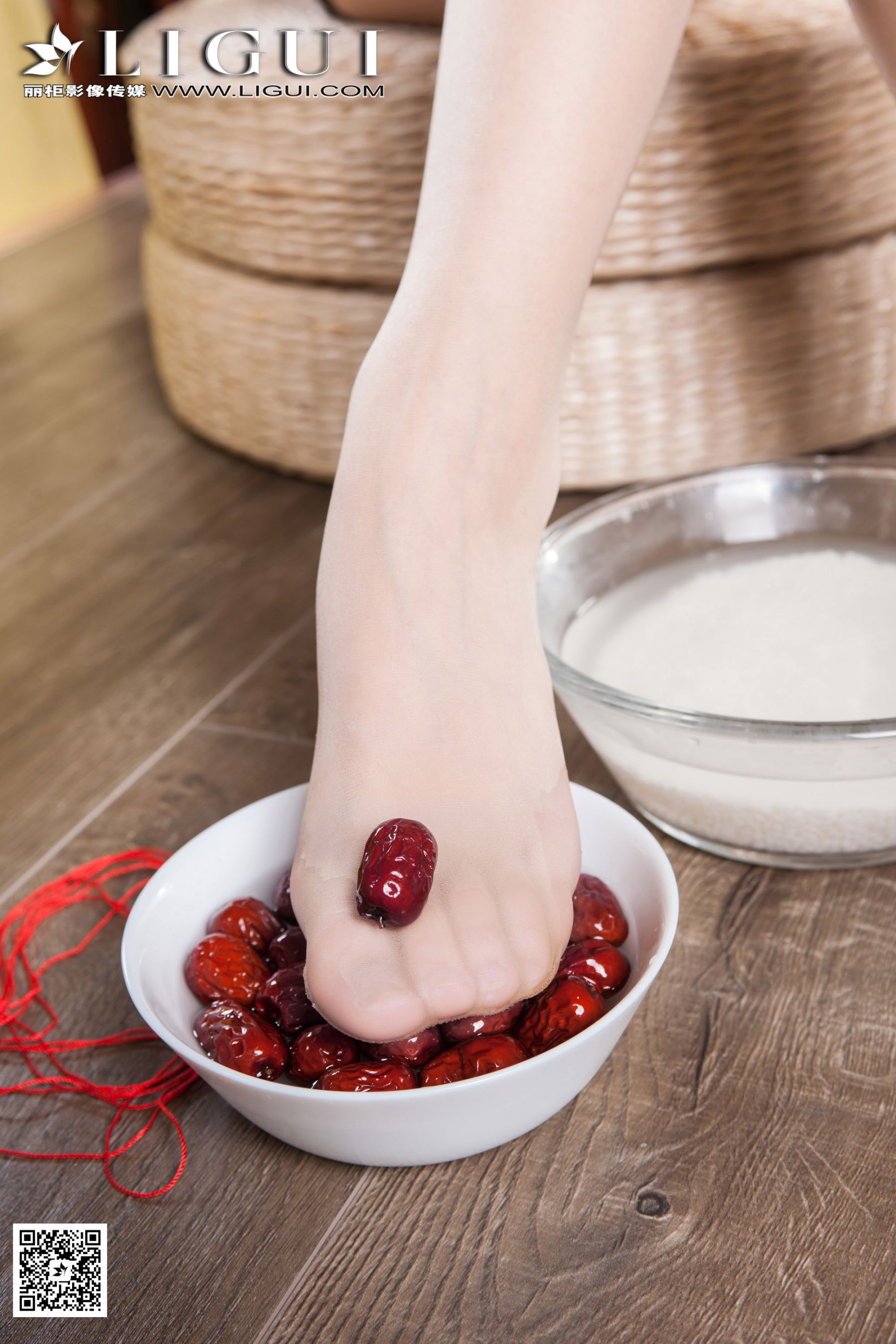 Red candle Dragon Boat Festival Girl Girl Silk Foot Li Cabinet