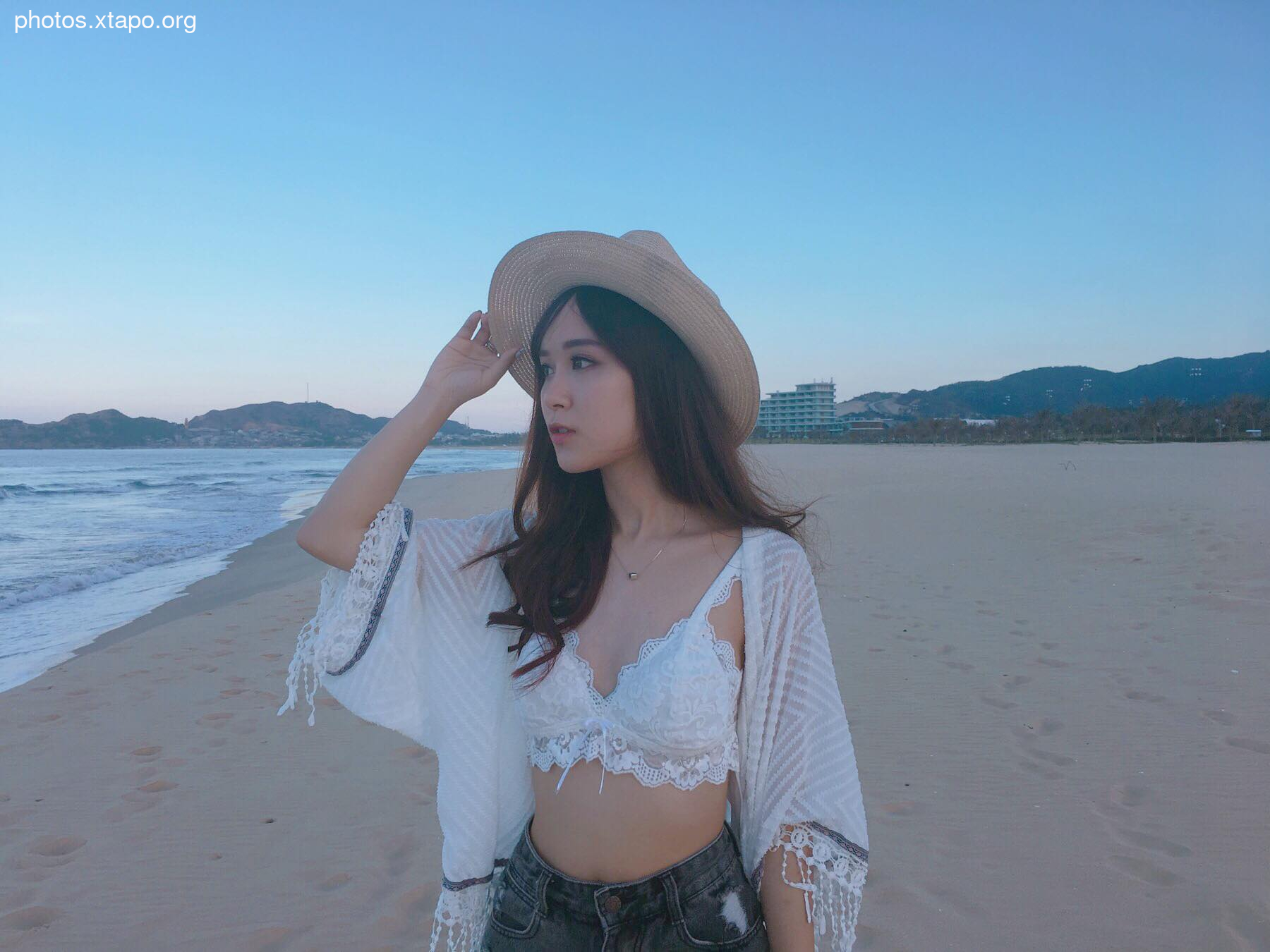 Thu Phuong Tran Temperament Lovely Picture and Photo