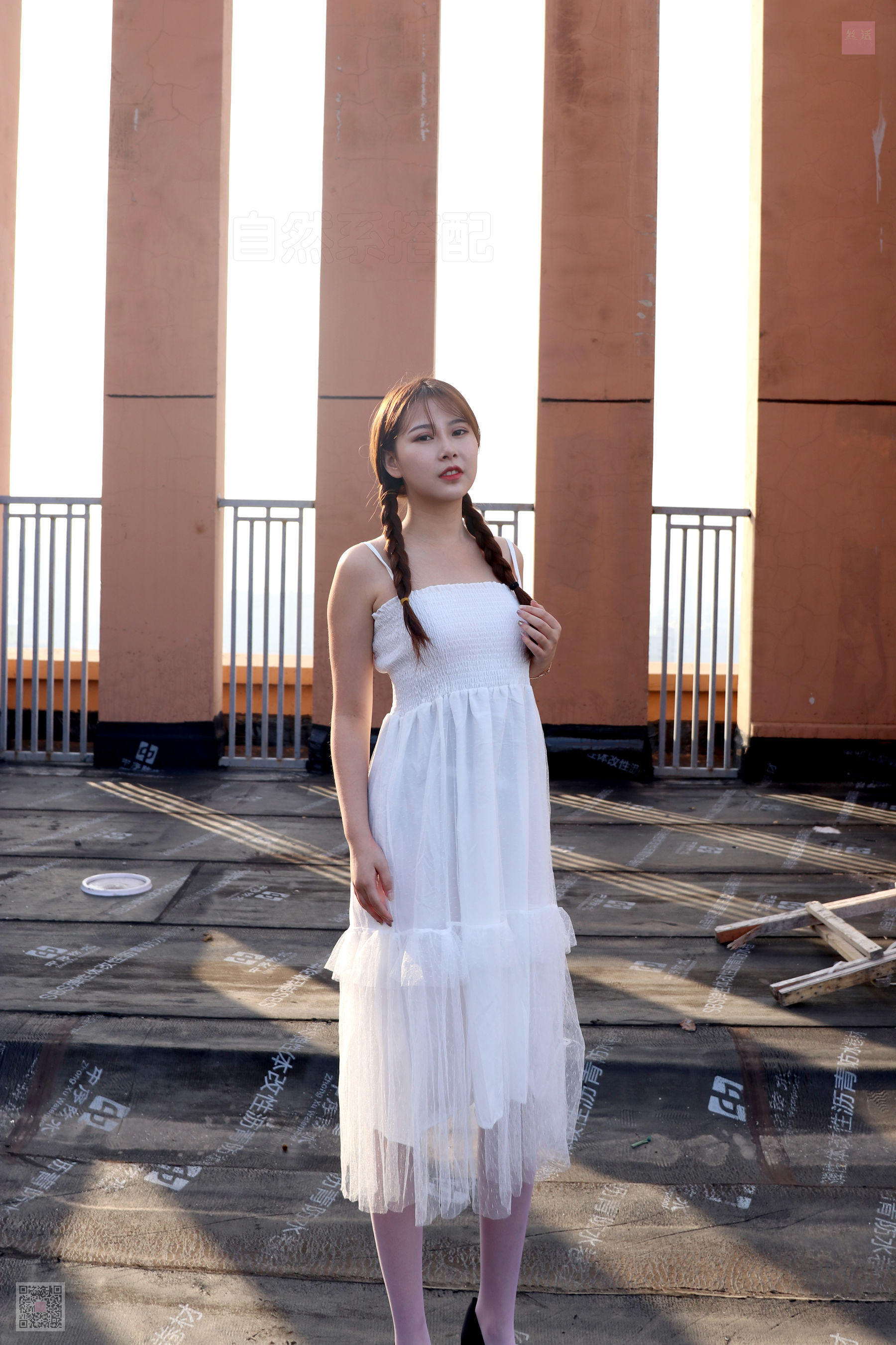 Sihua SH021 girl who dances in the rooftop of Su Yu