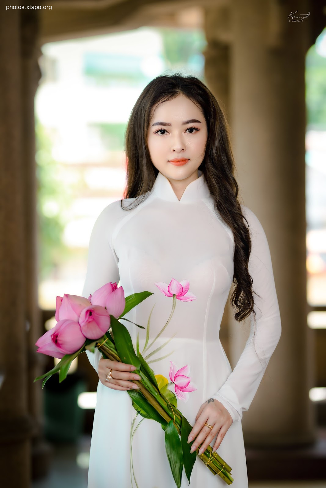 Sen Ao Dai