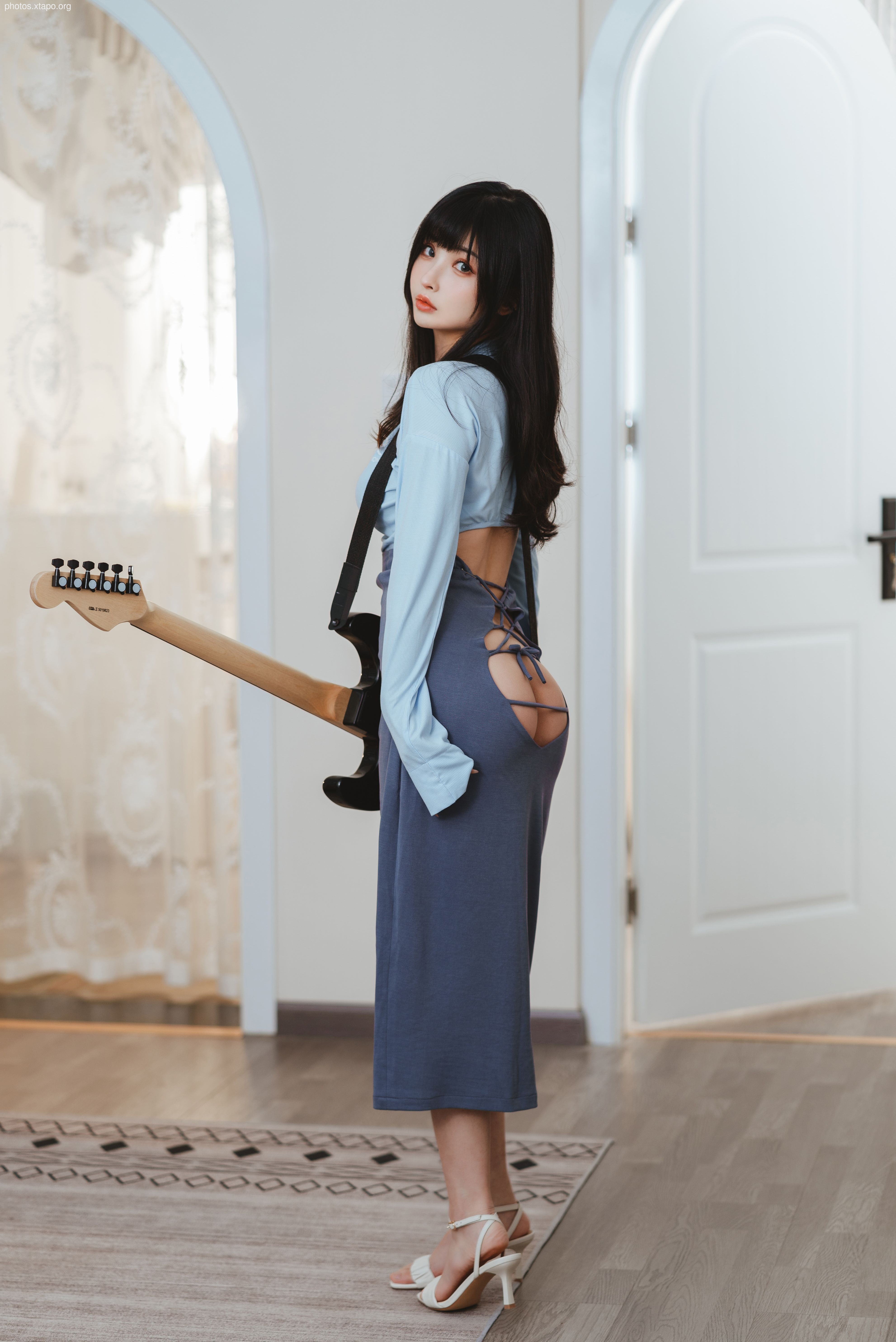 Rioko Liang Liangzi-Guitar Sister