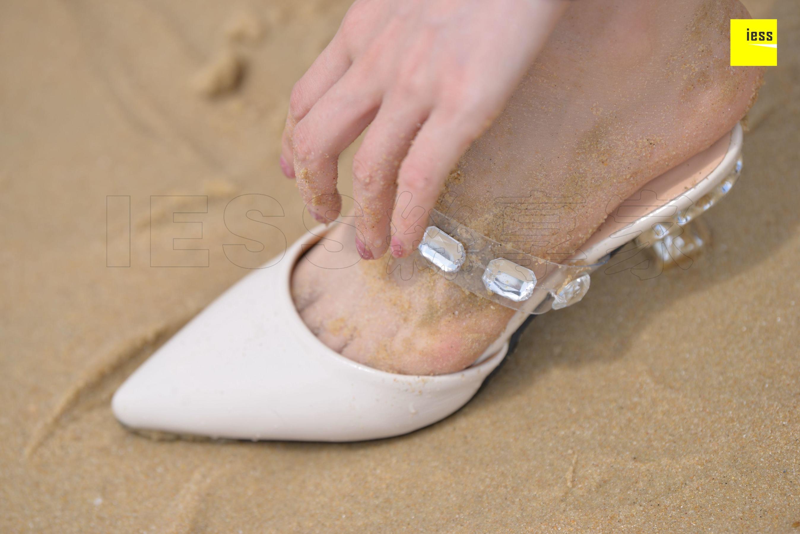 Different Thoughts to IESS Devil on Wednesday Special issue 27 Jiajia Beach Uniform?