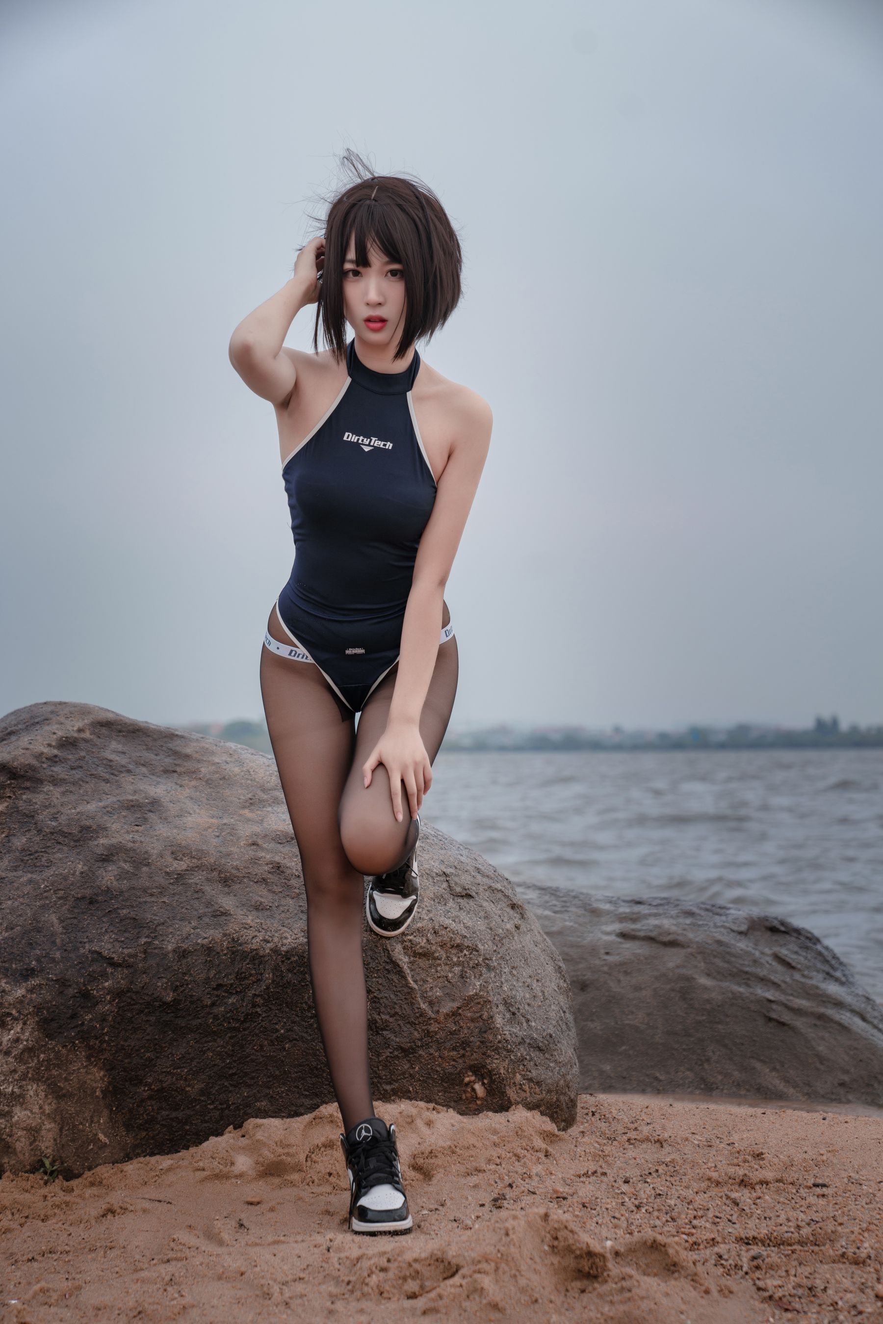 Welfare COS Sister Xuan Xiao Xue -Beach Swimming