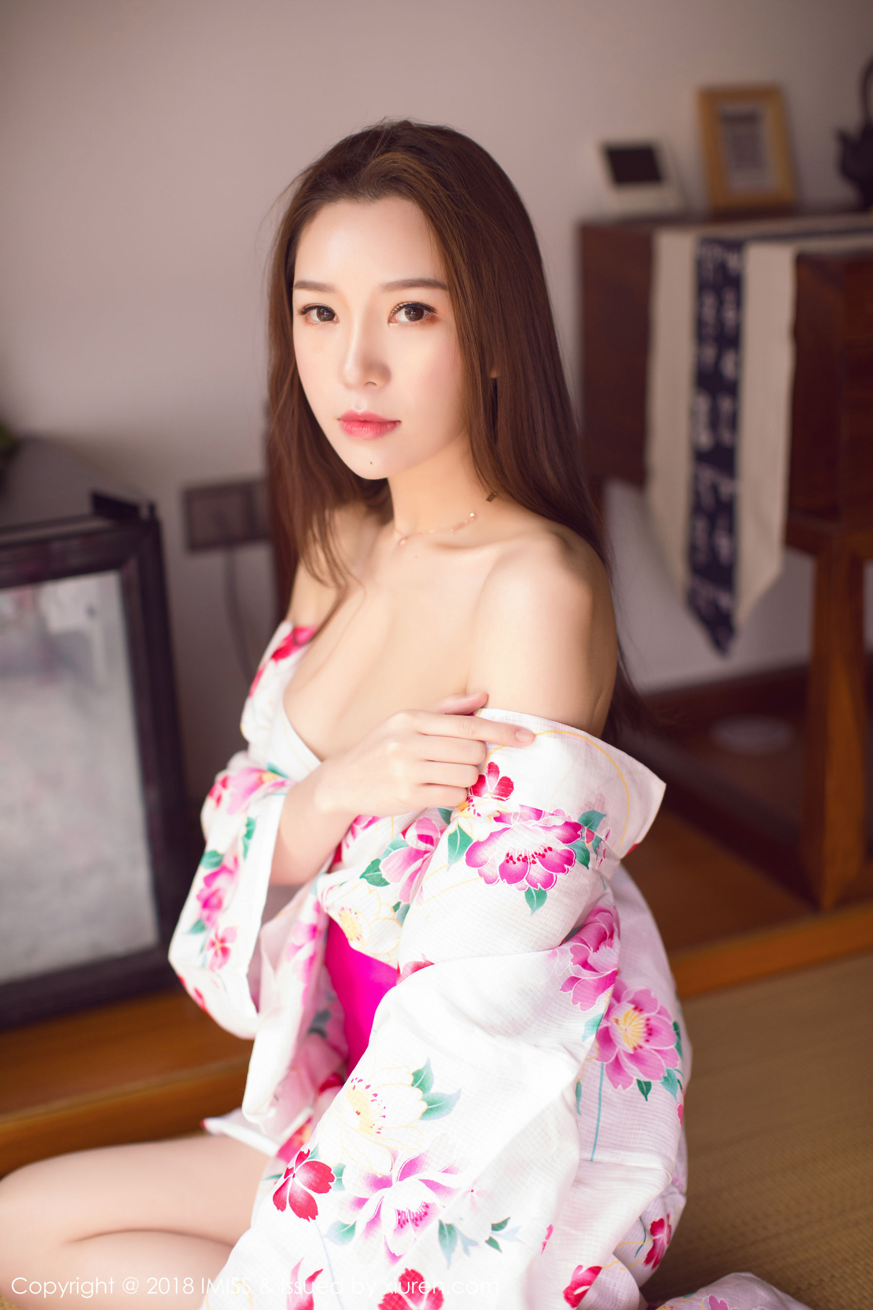 Newcomer Model Katrina First Set Photo Aimi Society Imiss Vol.252