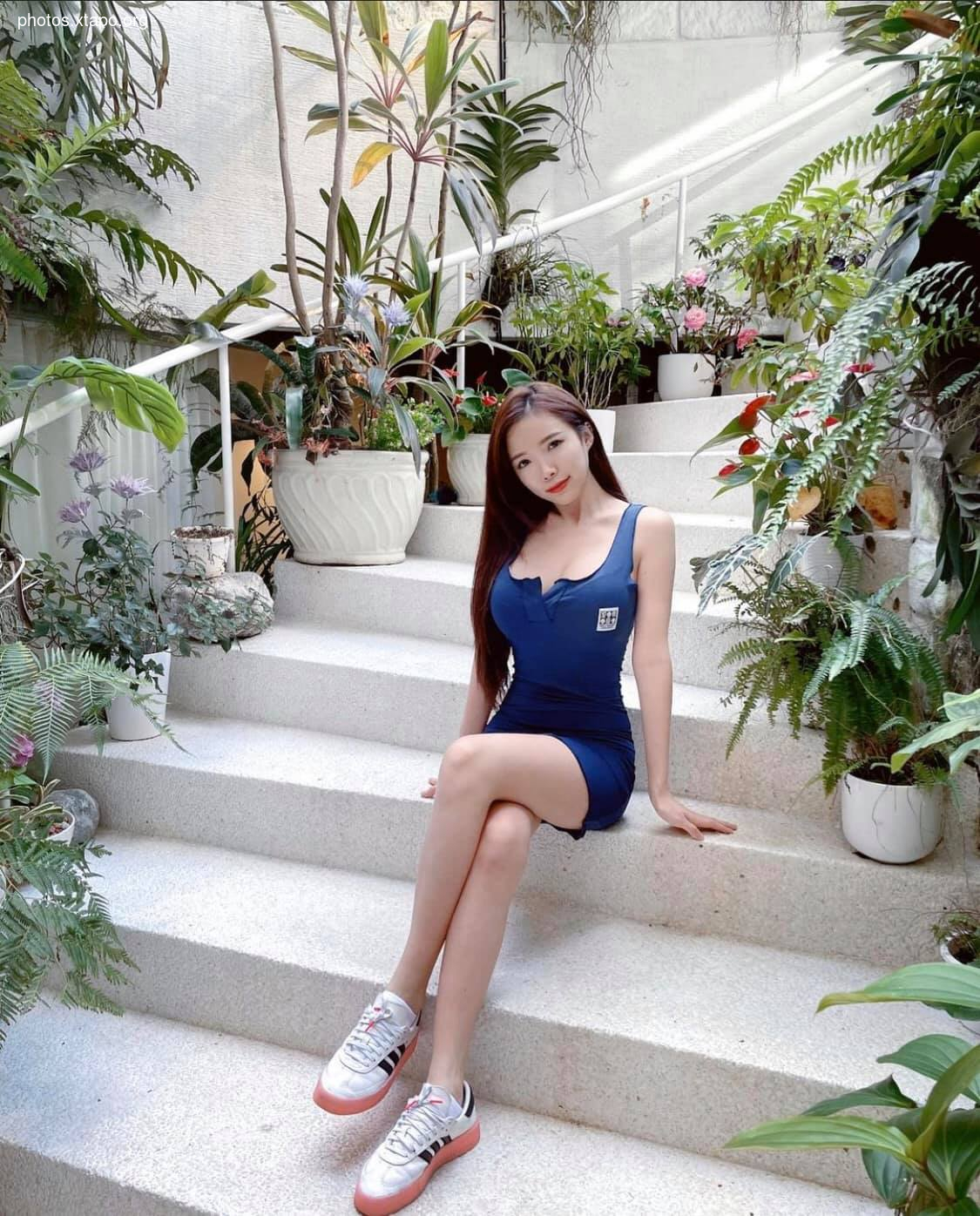 , DJ Amber Na Blue Star Lei