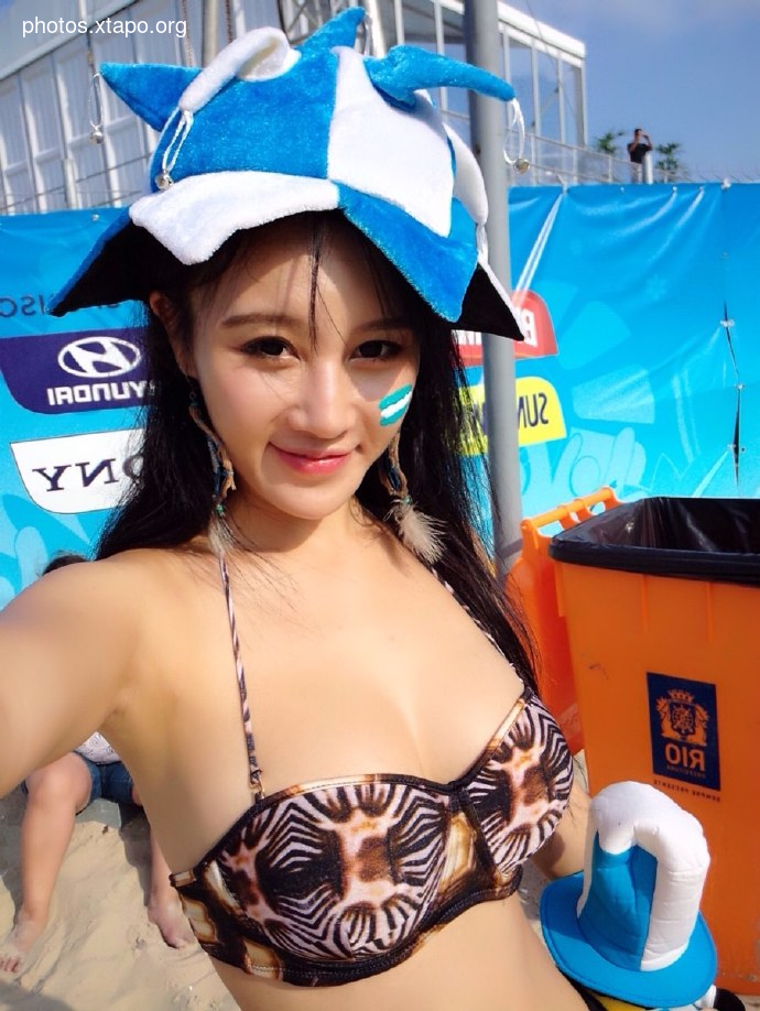 FAN LING JOLIE (Fan Ling Jolie)