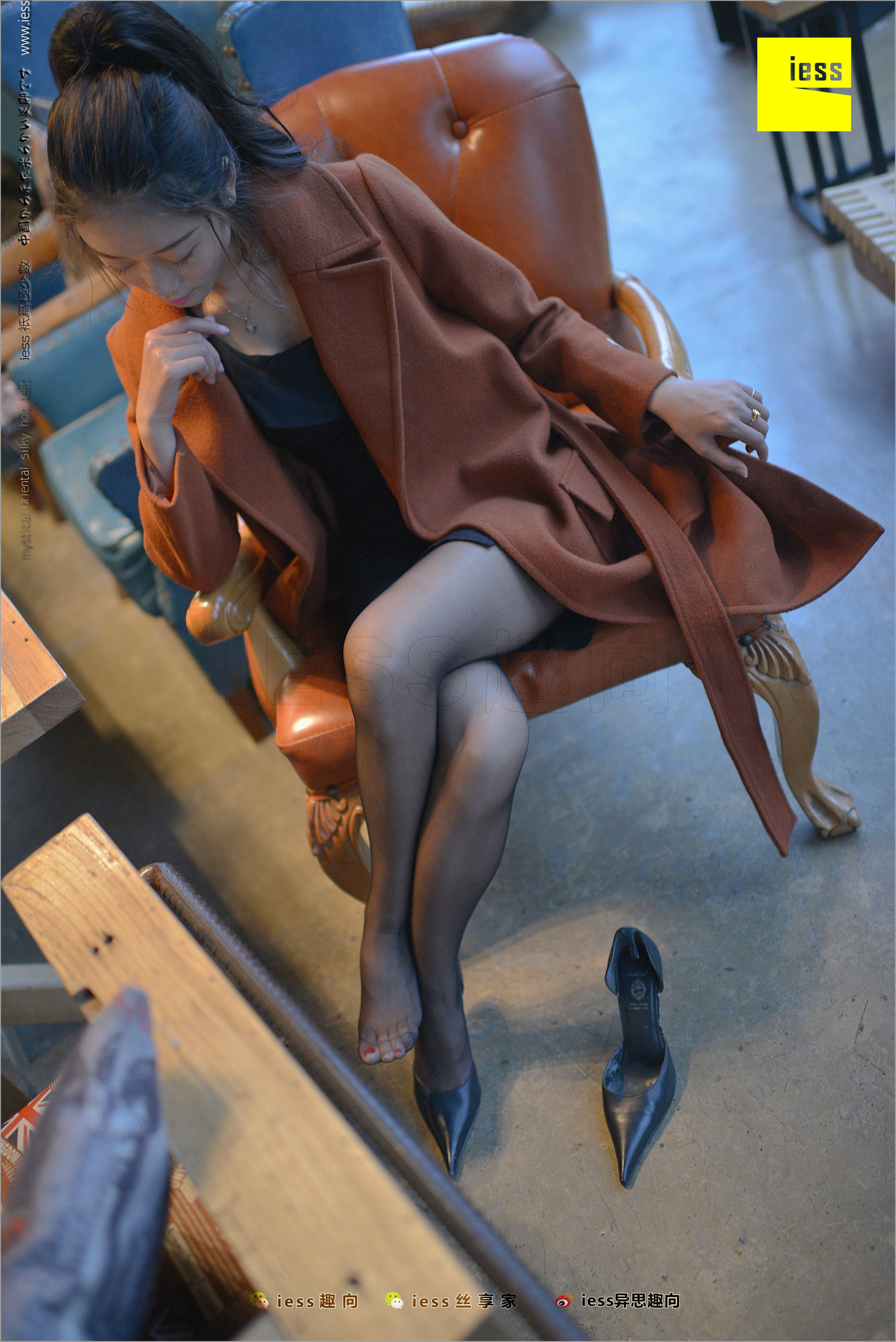 Little Black Girl Black Silk Beautiful Legs Different Thinking to IESS Silk Foot Bento 209