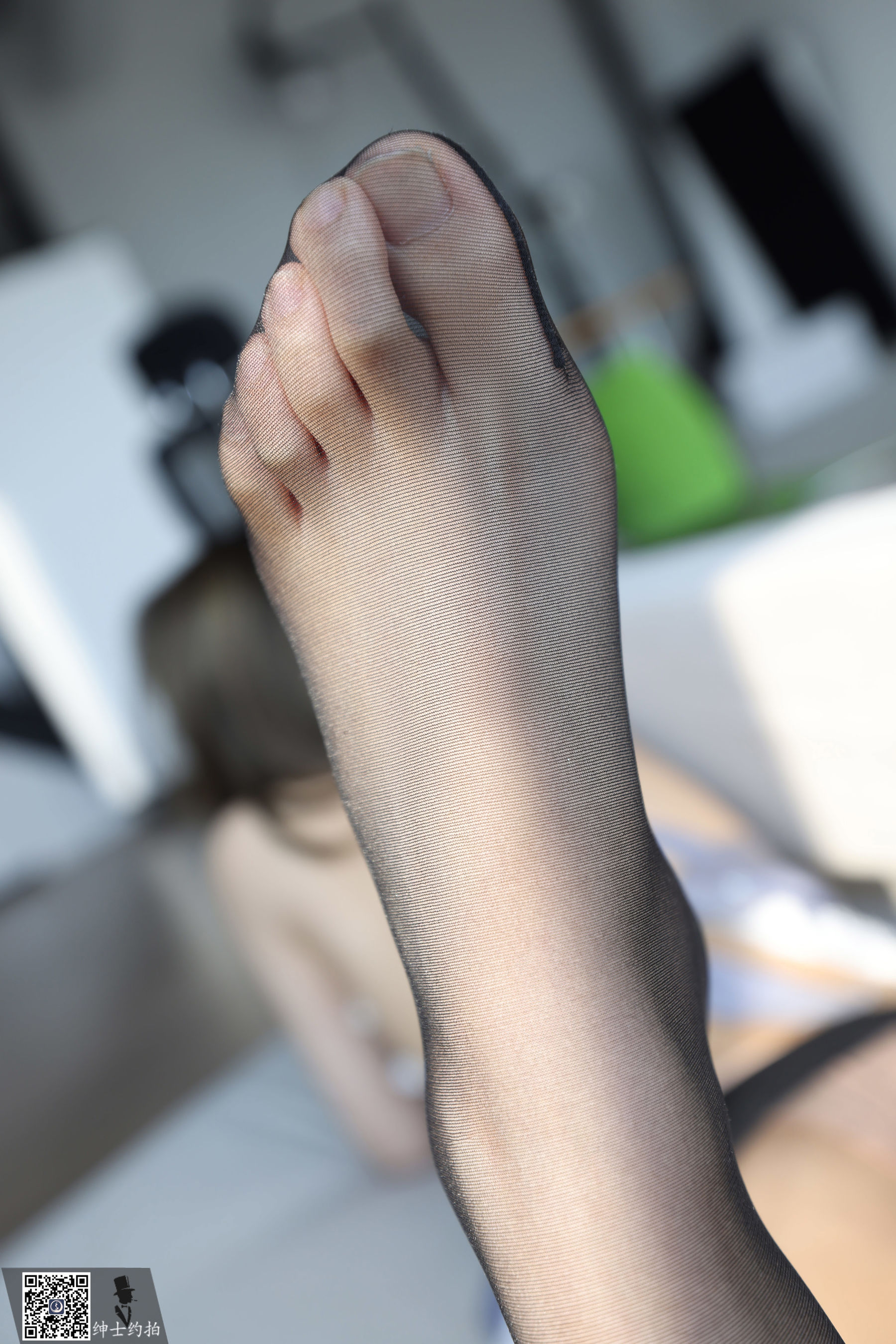 Gentleman about shooting SS024 Linlin