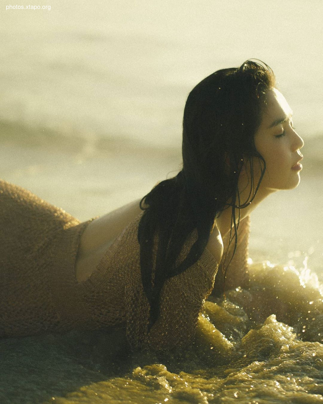 Ngoc Trinh vs Chi Pu