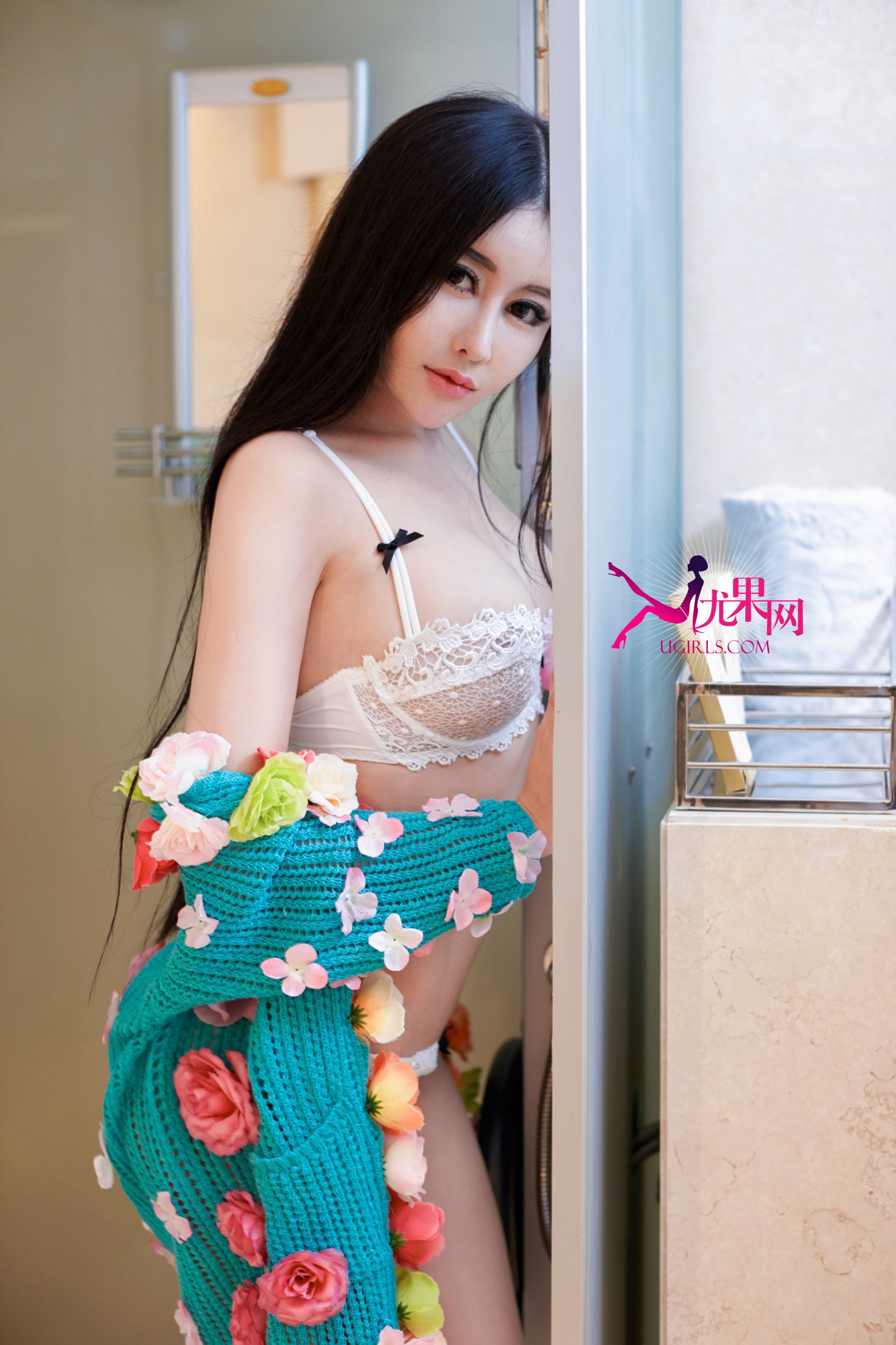 Ugirls Ugirls U115 Xueer The most beautiful flower in the end of the summer