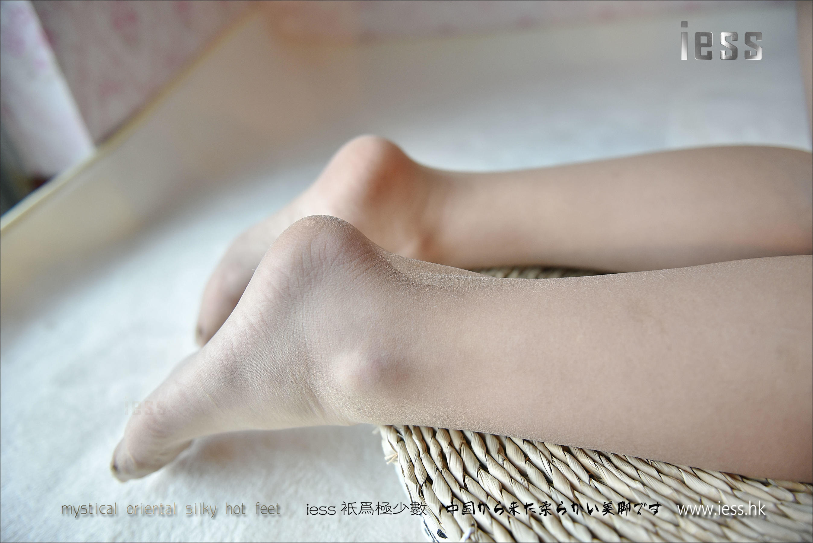 Silk Foot Bento 082 Kiki Part 2-1 of the Uniform Series-1 IESS Thoughts