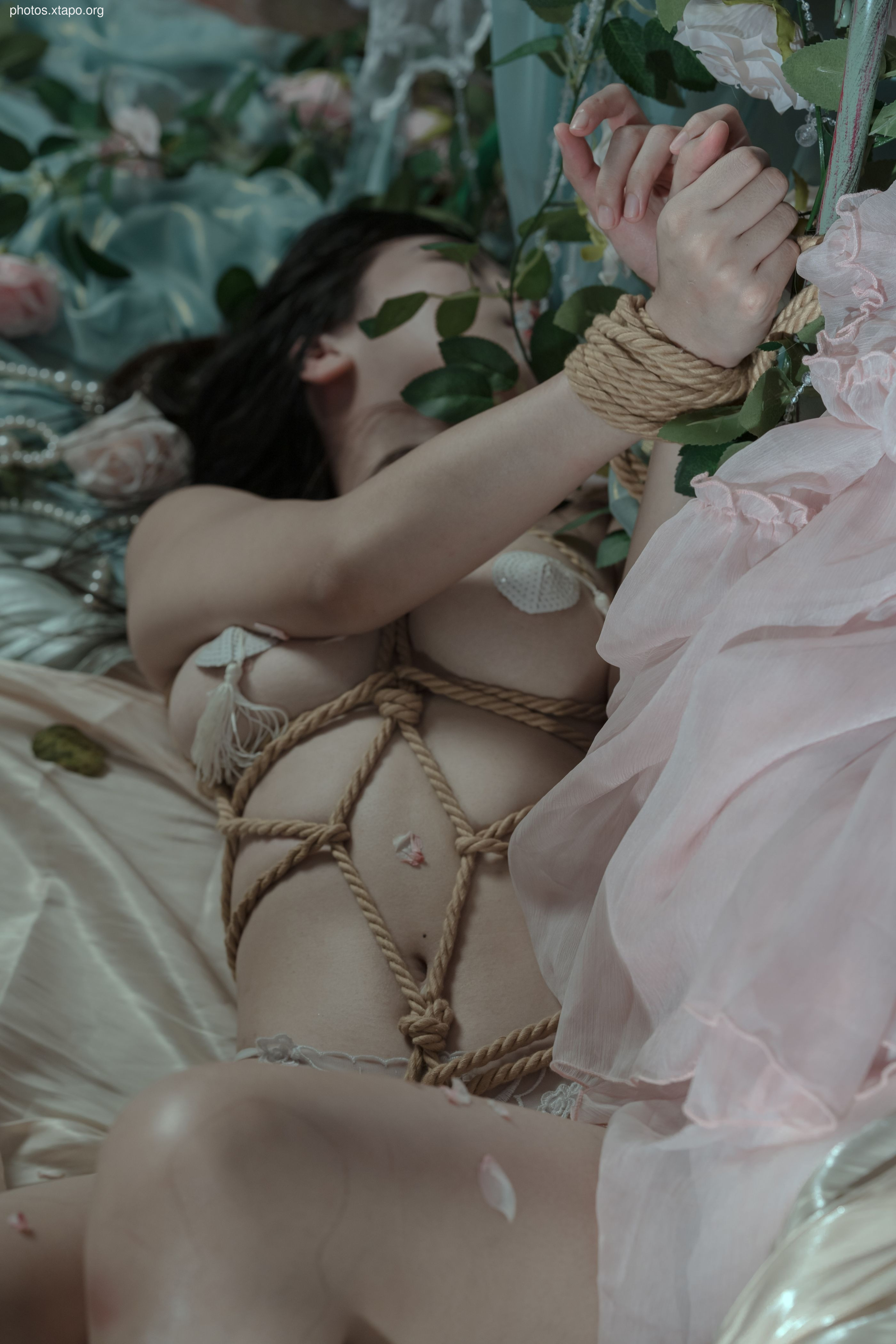 Yunxi Creek -Milk Peach Rose Rope Art 50p1v -933MB