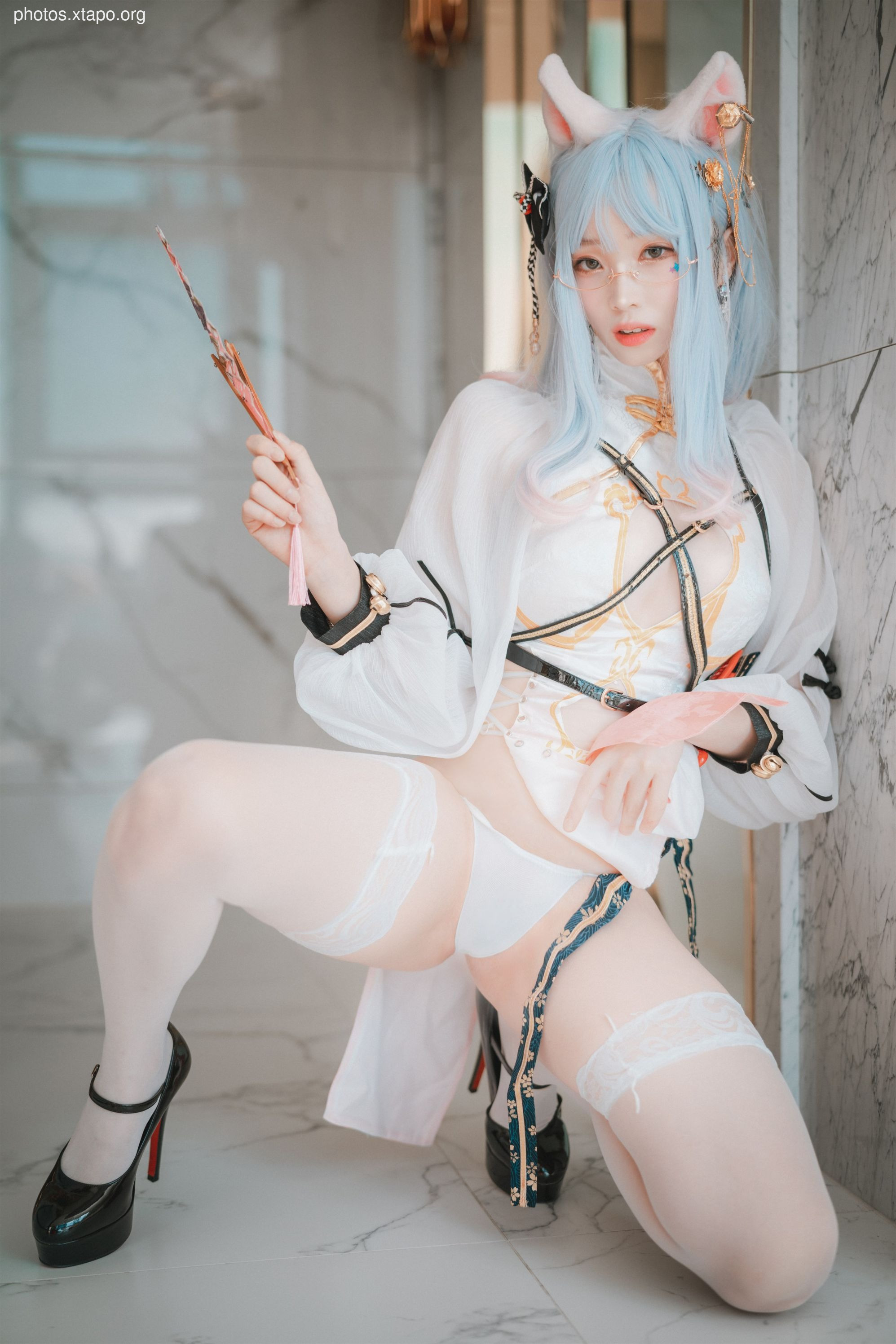 Djawa Photo - Bambi (밤비) - The cat wears an qípáo