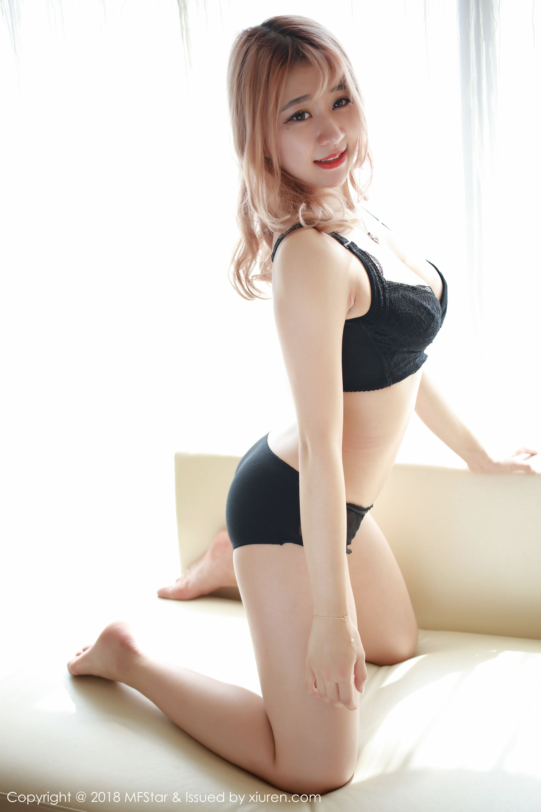 Quiet Tobey Blonde Beauty with Qiong Model Academy MFStar Vol.120