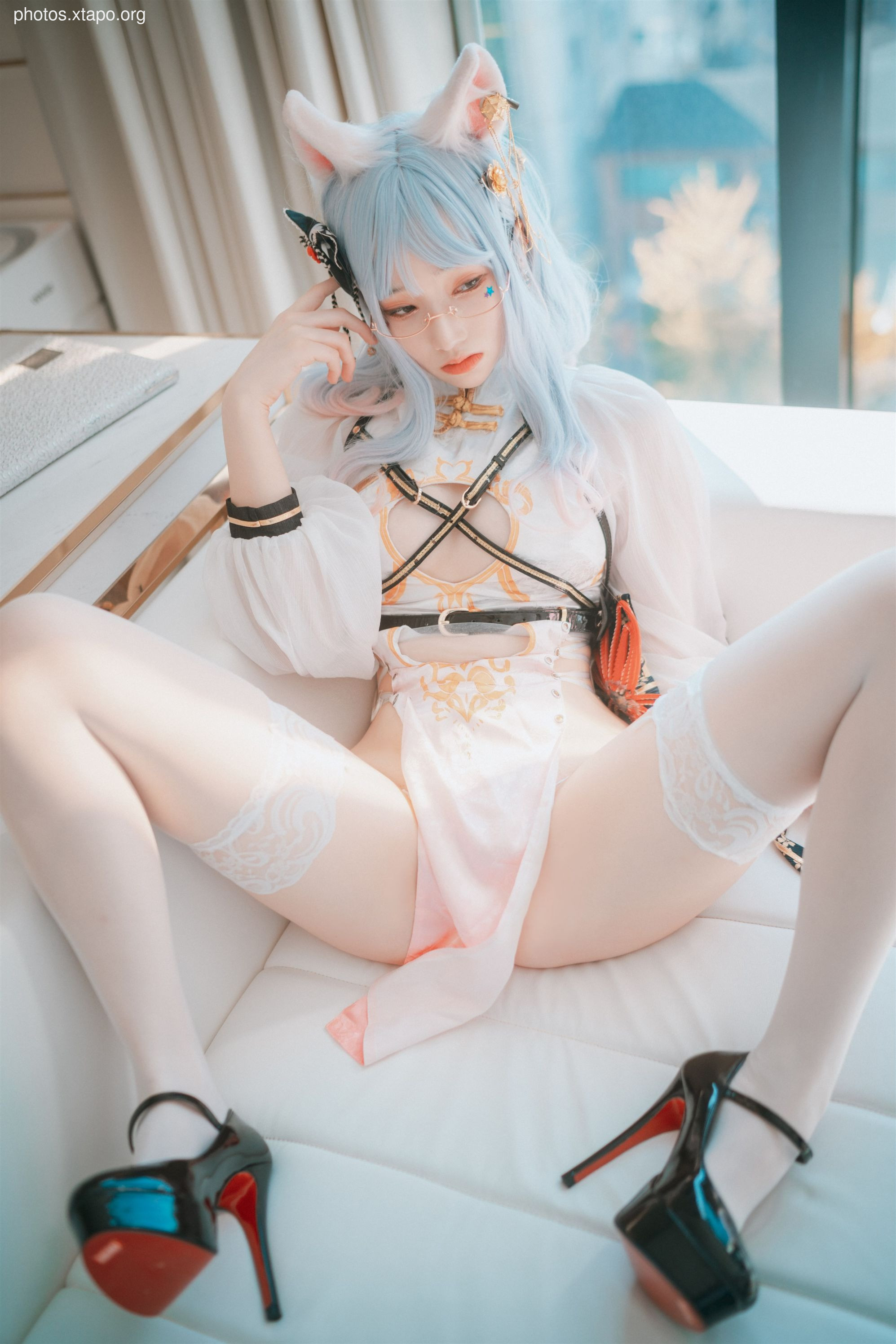 Djawa Photo - Bambi (밤비) - The cat wears an qípáo