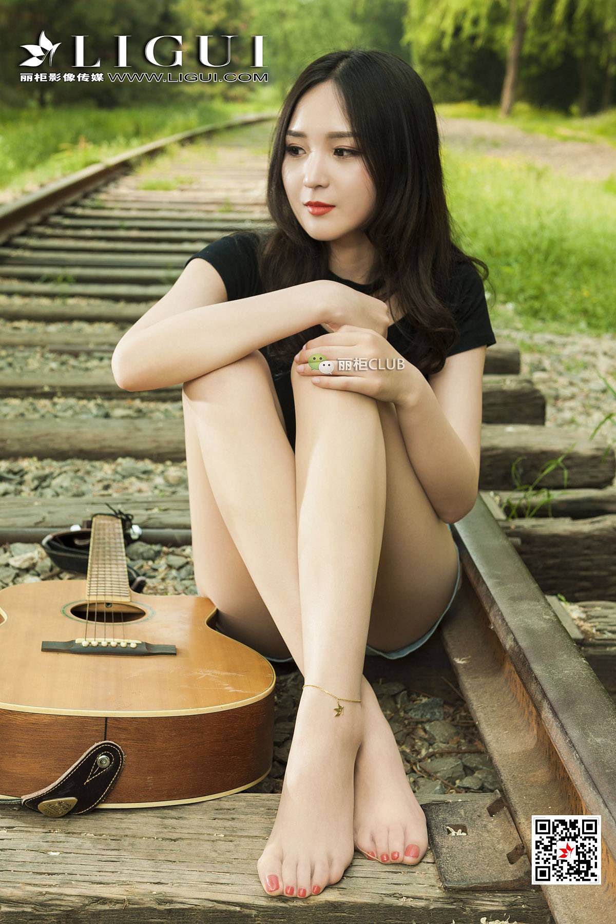 Leg Model Little Ge Literary Silk Foot Girl Ligui Beautiful legs silk foot