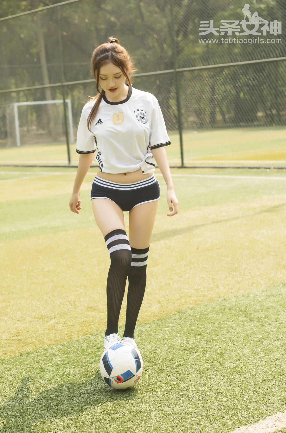 European Cup Football Baby Family Portrait Headline Goddess