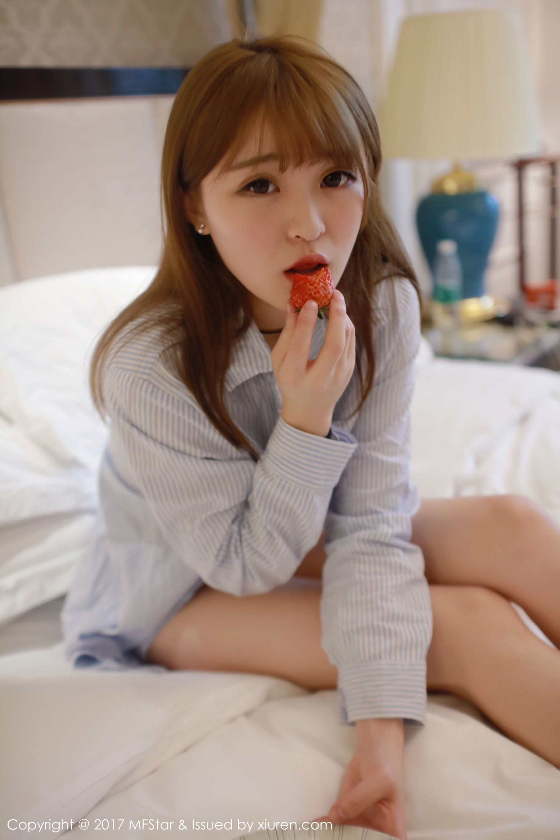 Yi Xiaoqi MOMO Strawberry PantsShirt Series Model Academy MFStar Vol.096