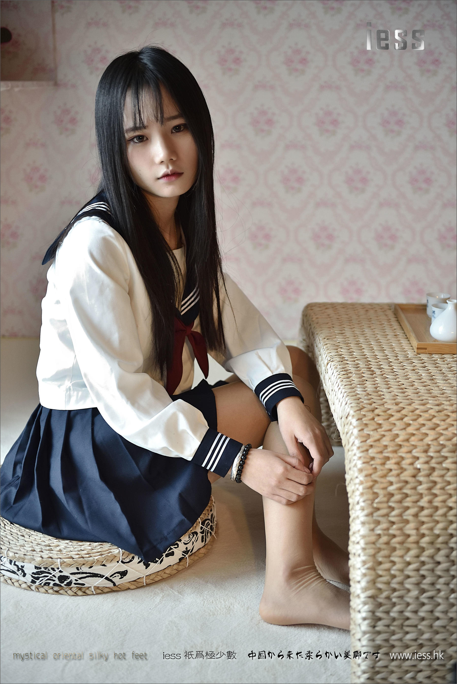 Silk Foot Bento 082 Kiki Part 2-1 of the Uniform Series-1 IESS Thoughts