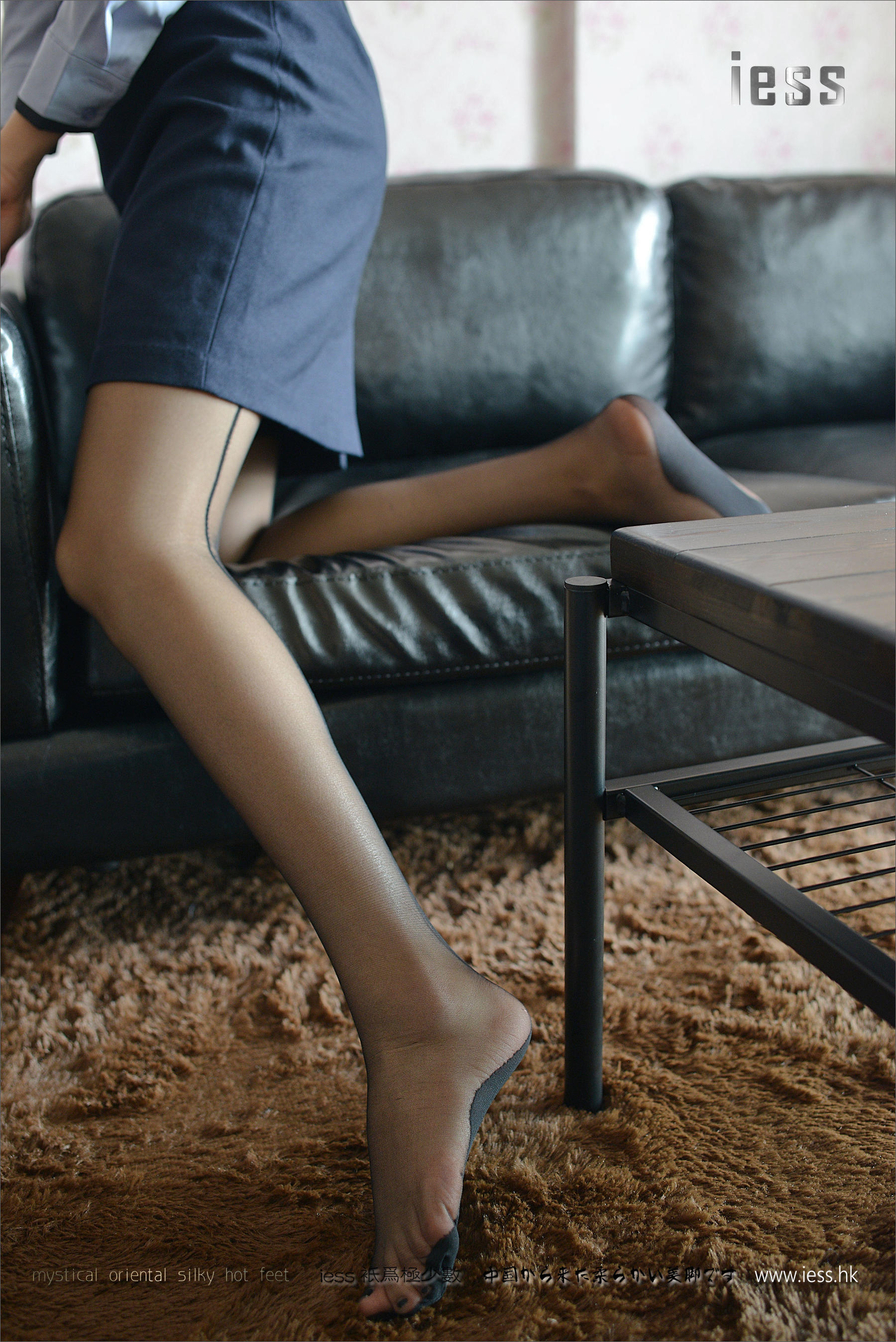 Silk Foot Bento 072 Little C Uniform Black Silk Show IESS is thinking about it