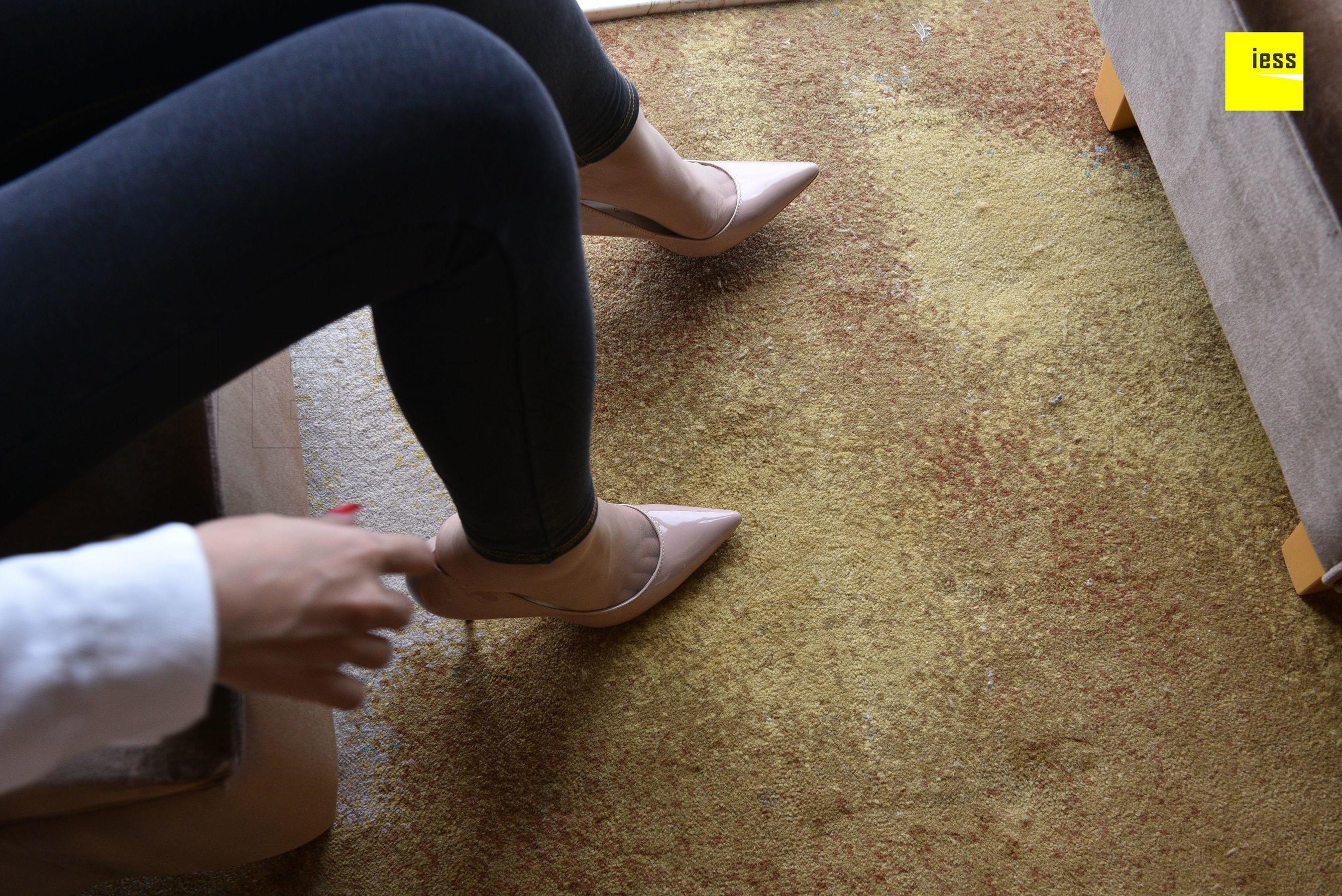 Hello, your takeaway is here Different Thoughts to IESS Devil on Wednesday Special issue 14 issue