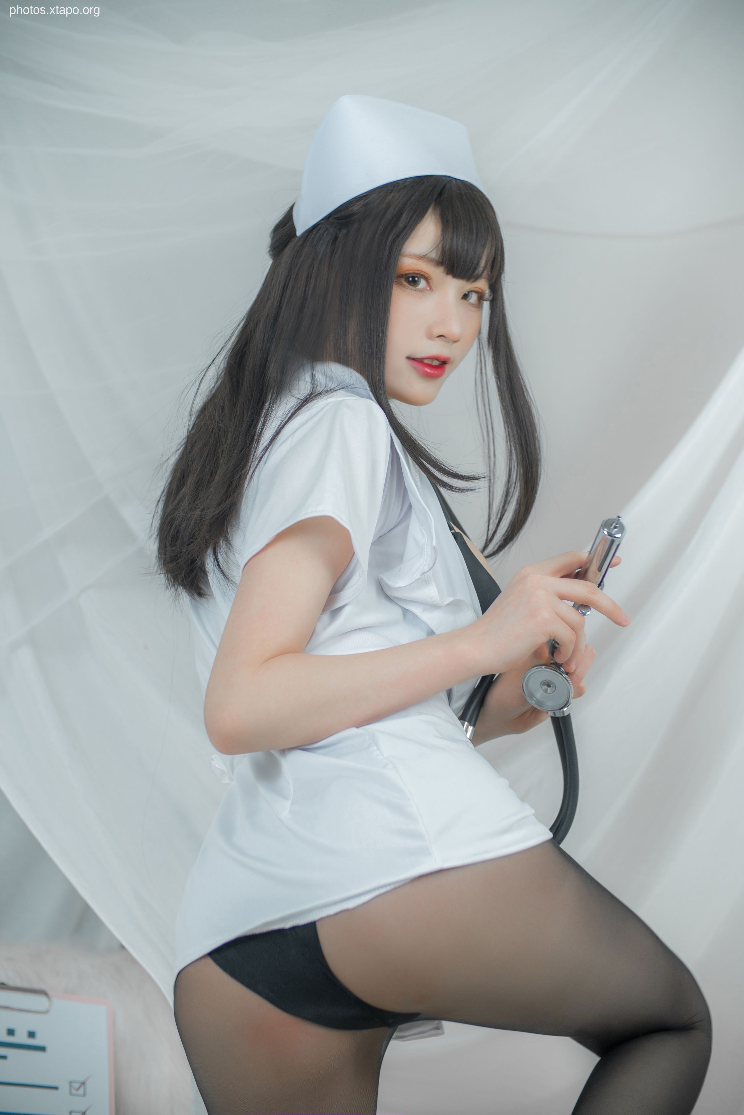 No.008 White Nurse 72P4V-767MB