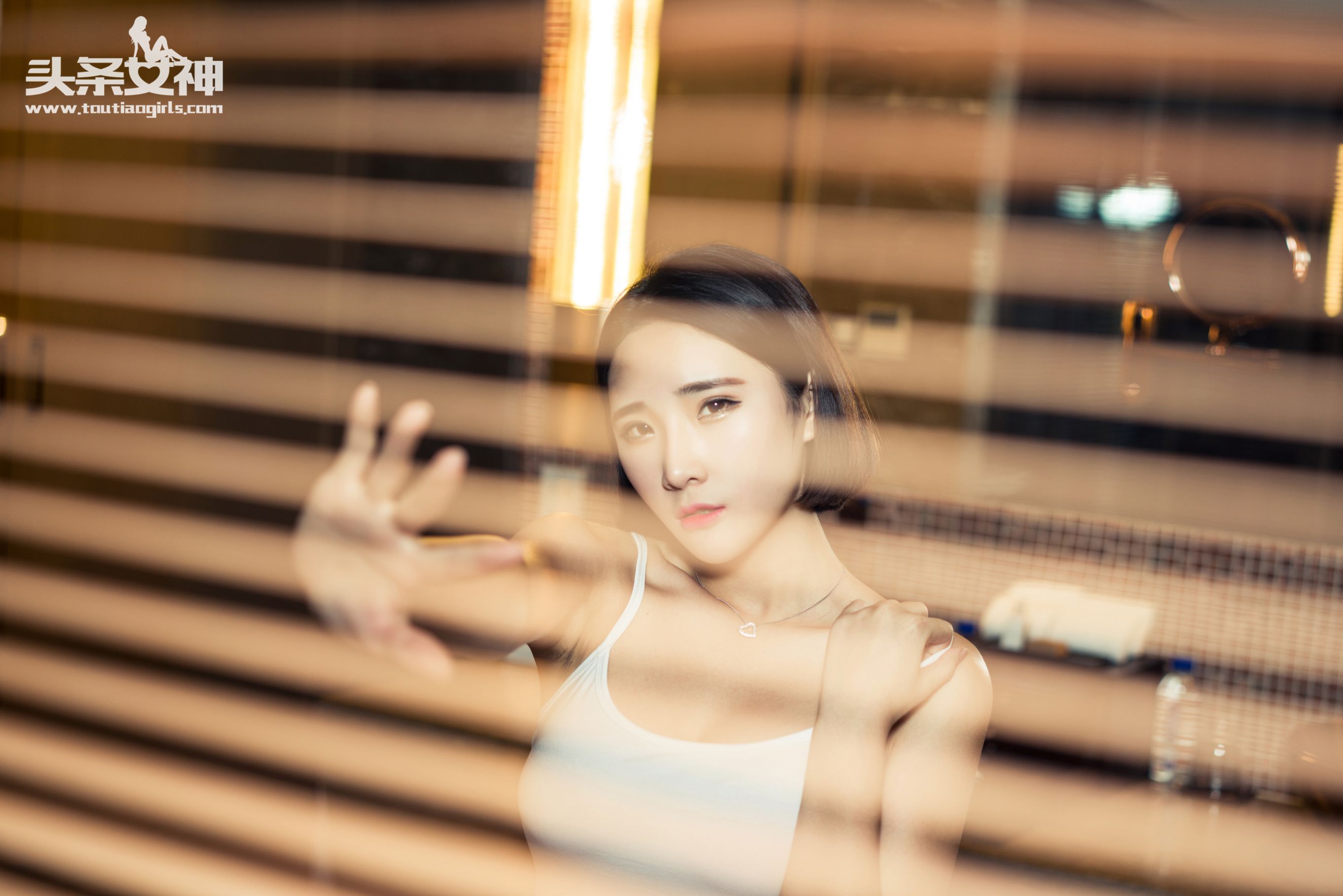 Qin Ruoxi The Evaluation of the Jade Foot Dusk Headline Goddess