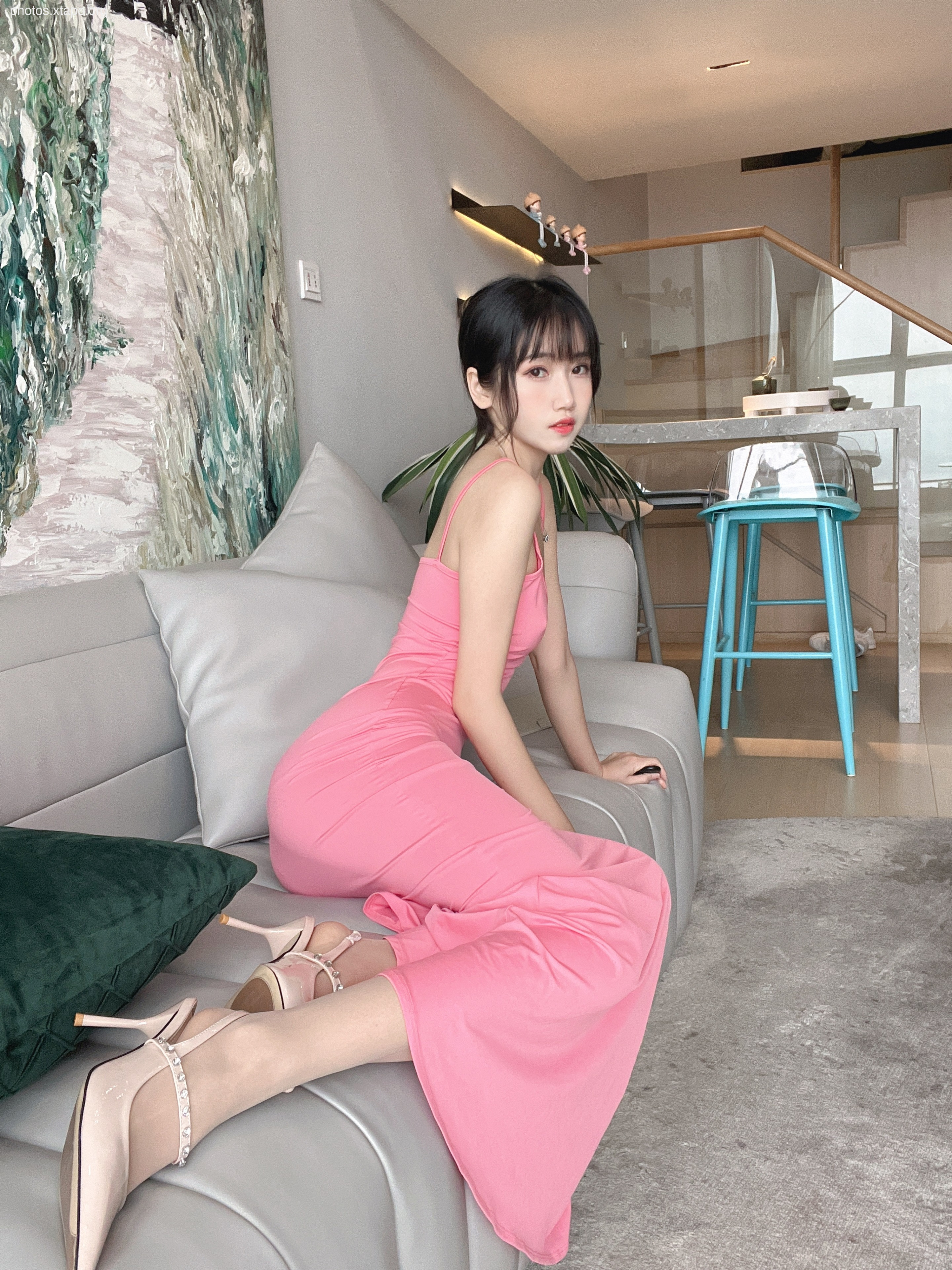 Domestic cat bathroom pink bump wife 1V39P-420M