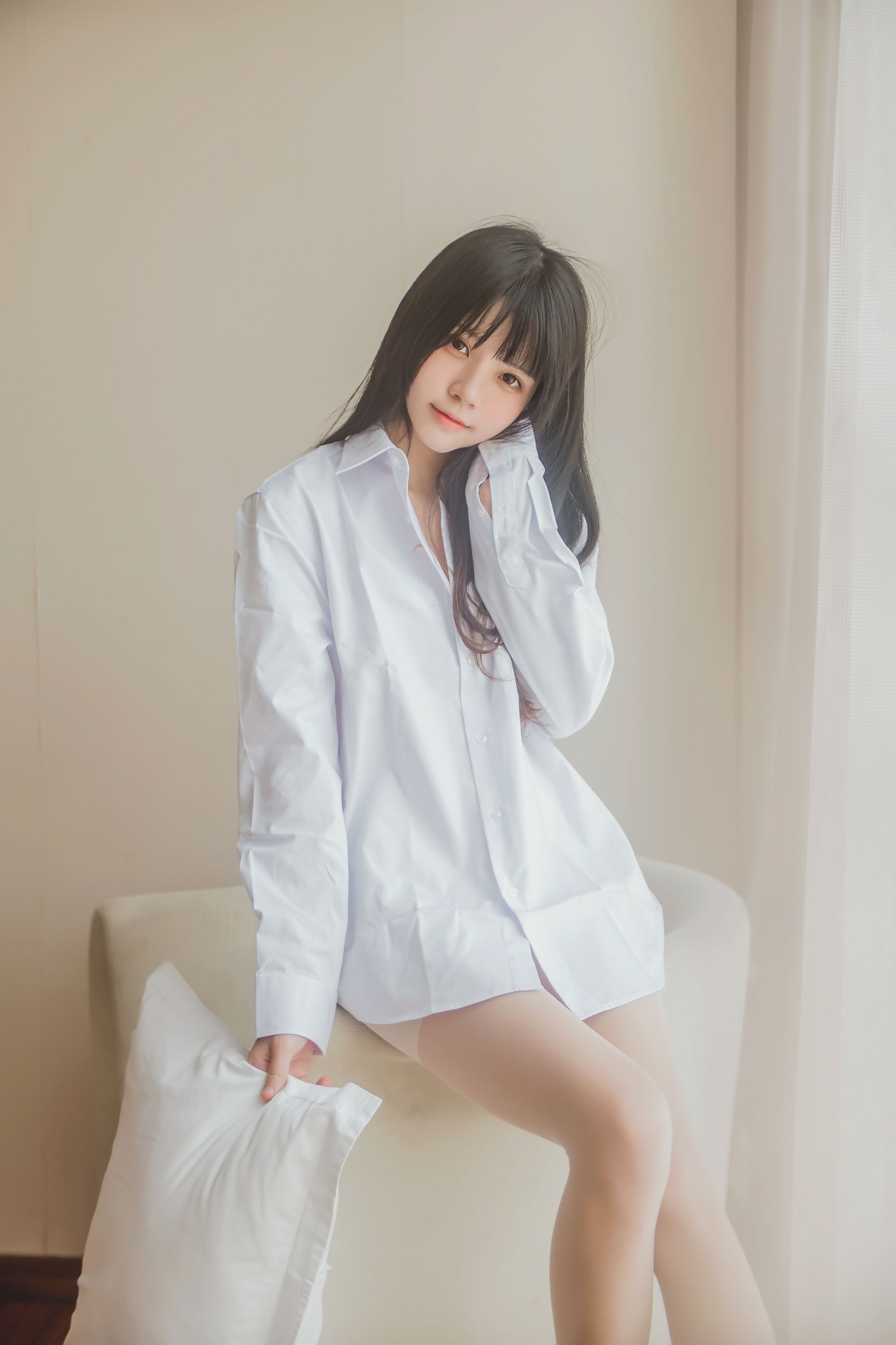 Loli cos 喵 -White Shirt Express