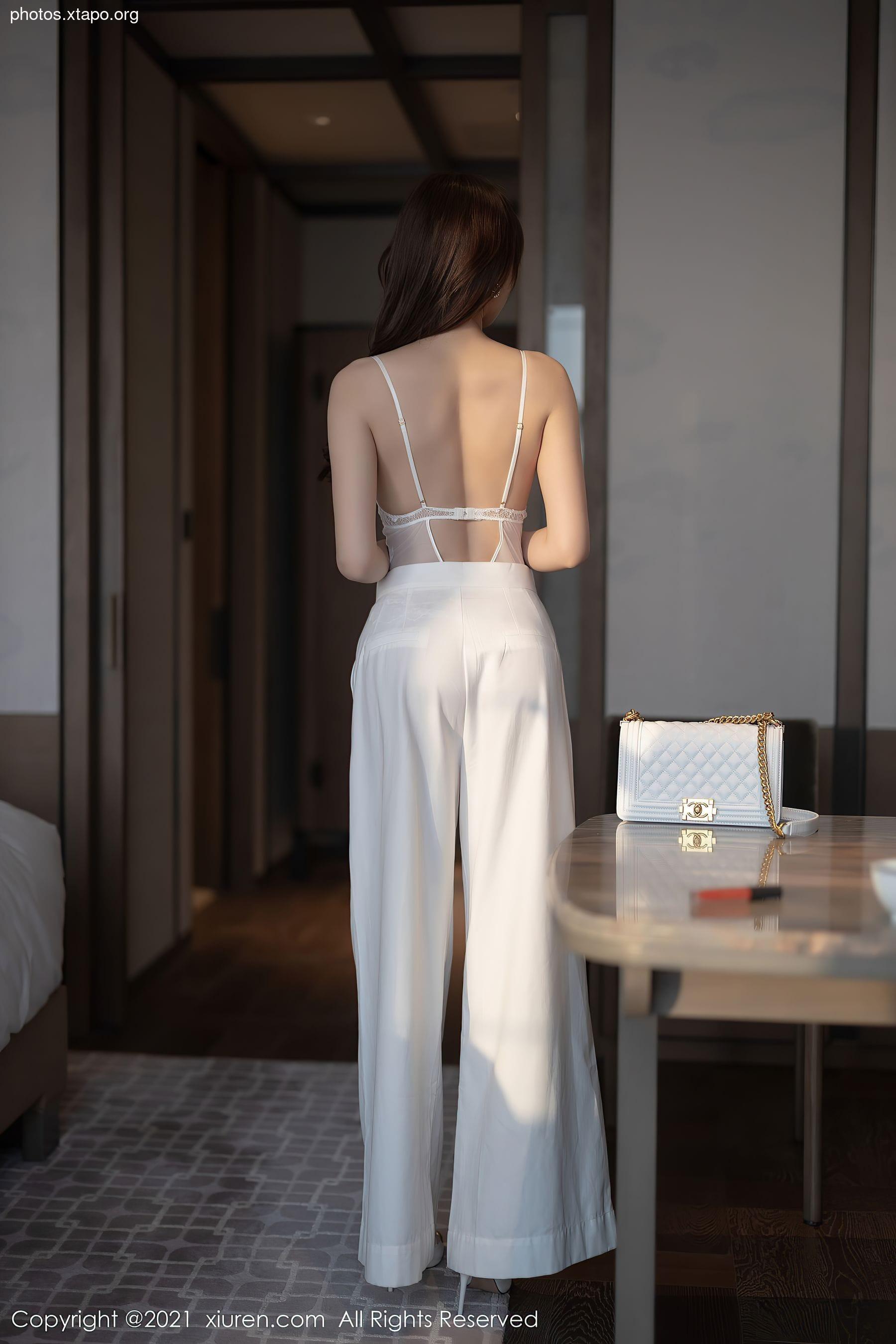 Xiuren 3367 Booty