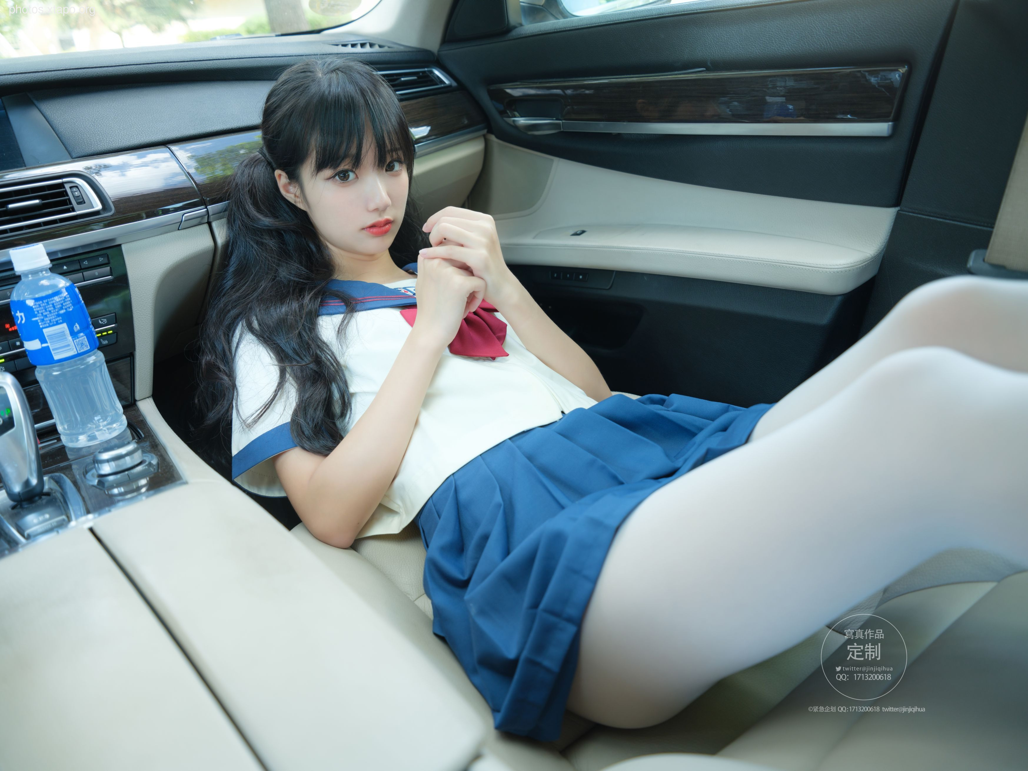 Urgent planning a meow meow Zi Bai in the car 88p1v-4.04GB