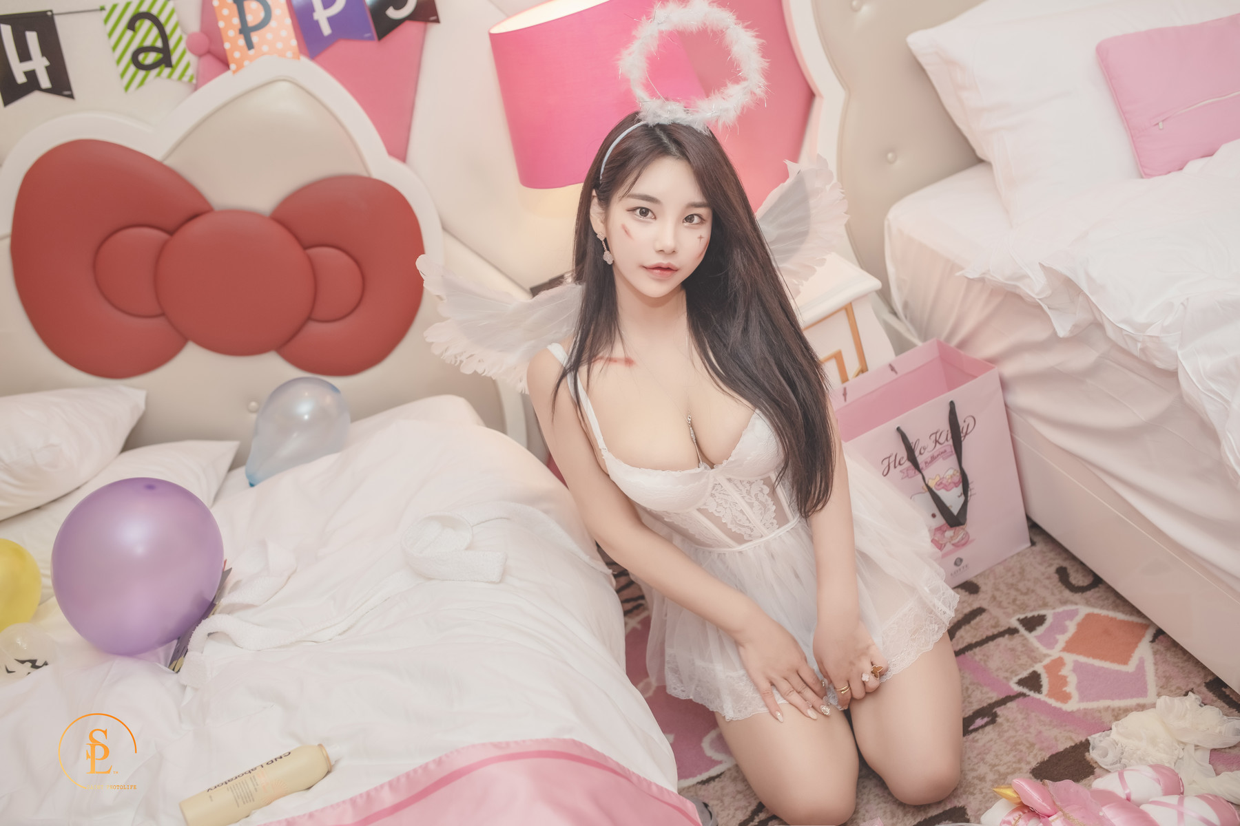 Zzyuri 쮸리, [SAINT Photolife] Pink Halloween