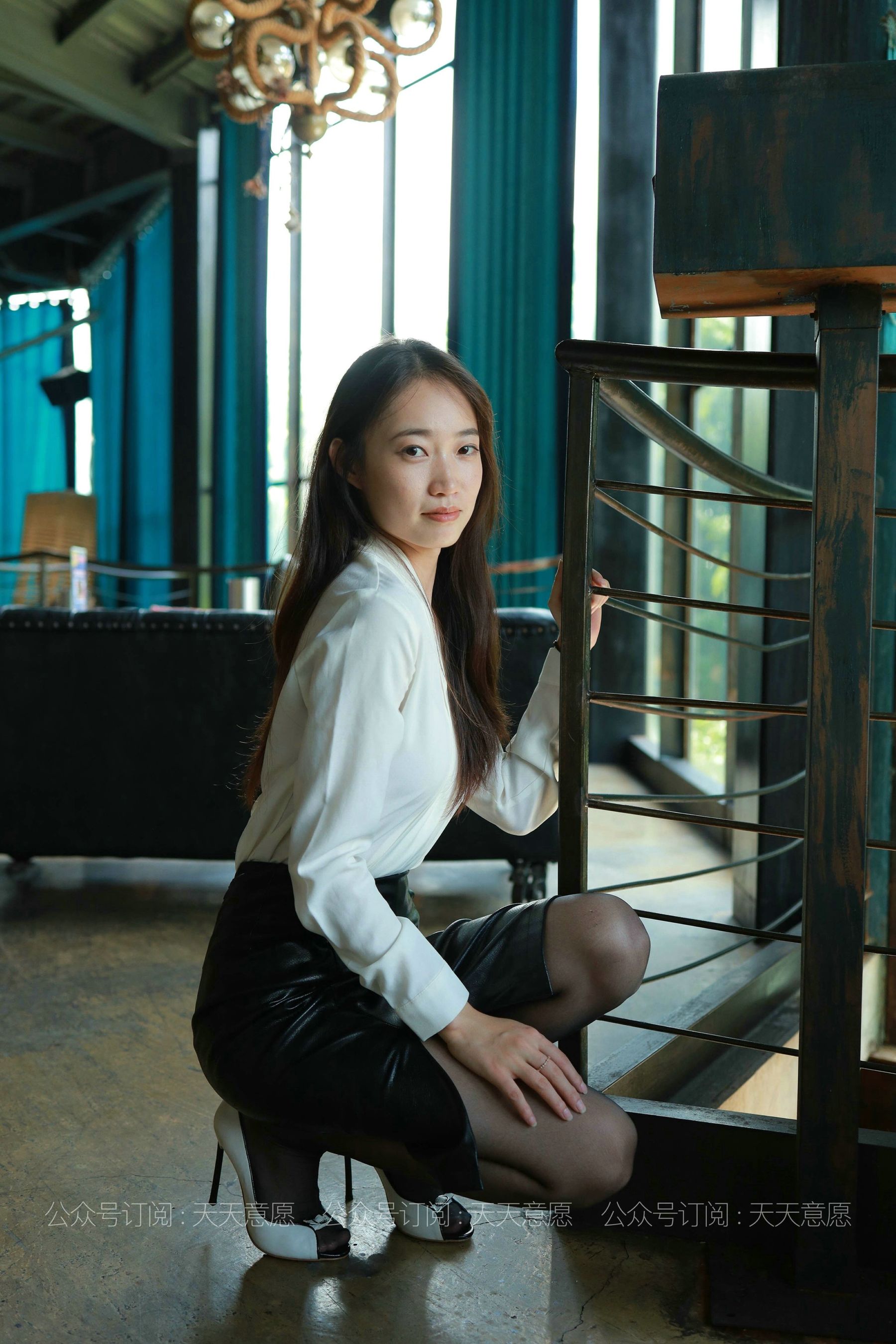 IESS Thoughts Fun Model: Xiaogao OL Black Rose