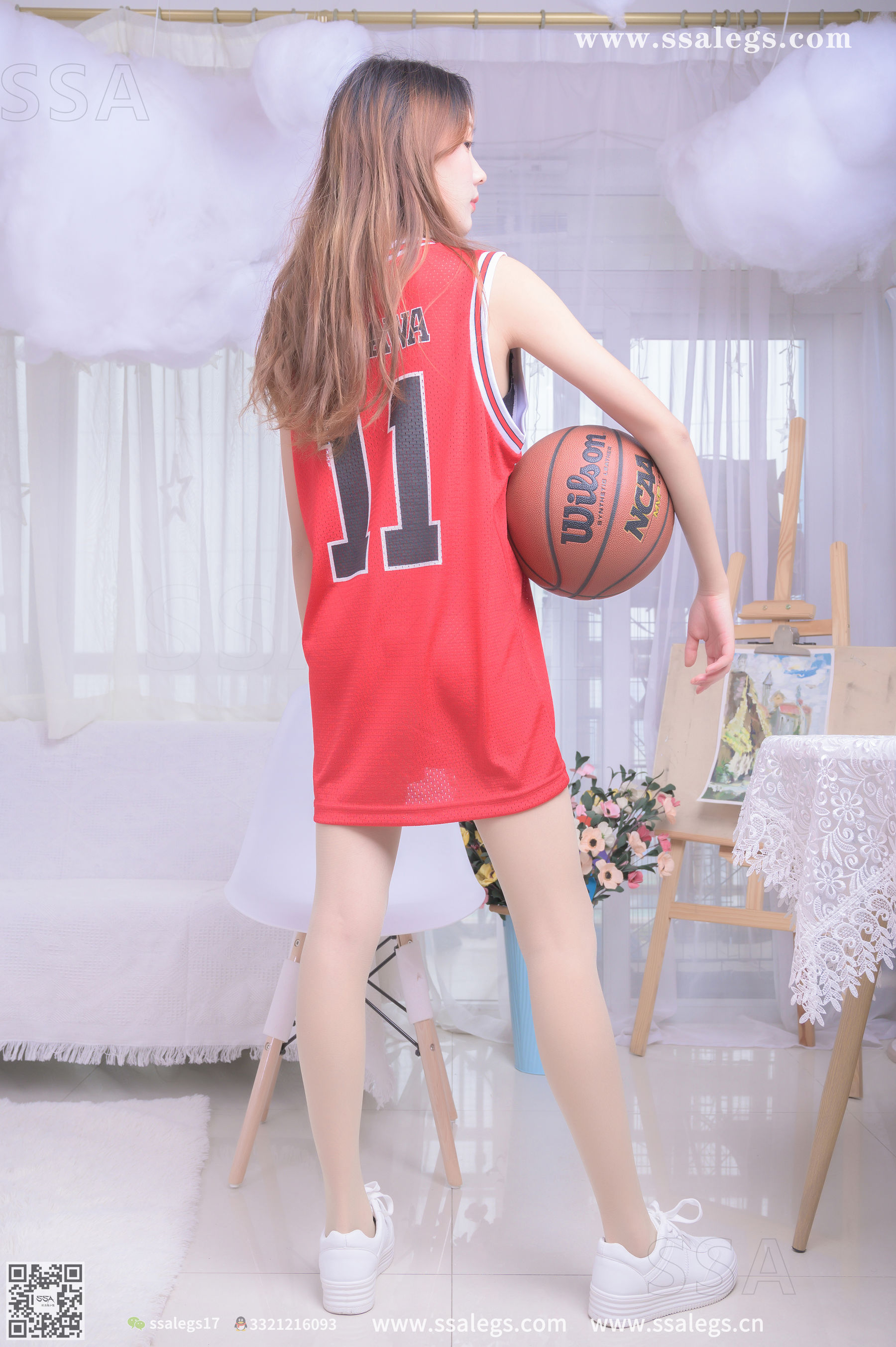 SSA Silk Club Super Clear photo NO.324 Ms. Susu Sister Su Su with a holiday at home to play basketball (top)