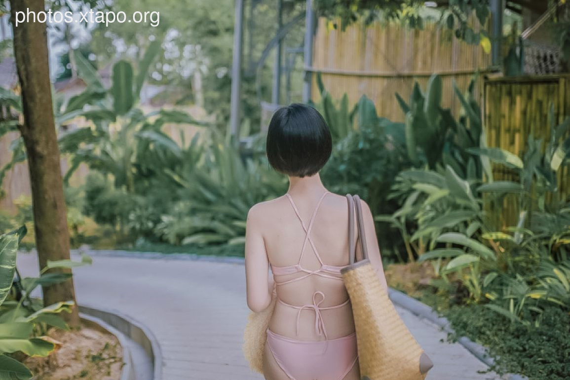 No.020 pink swimsuit 30p-235MB