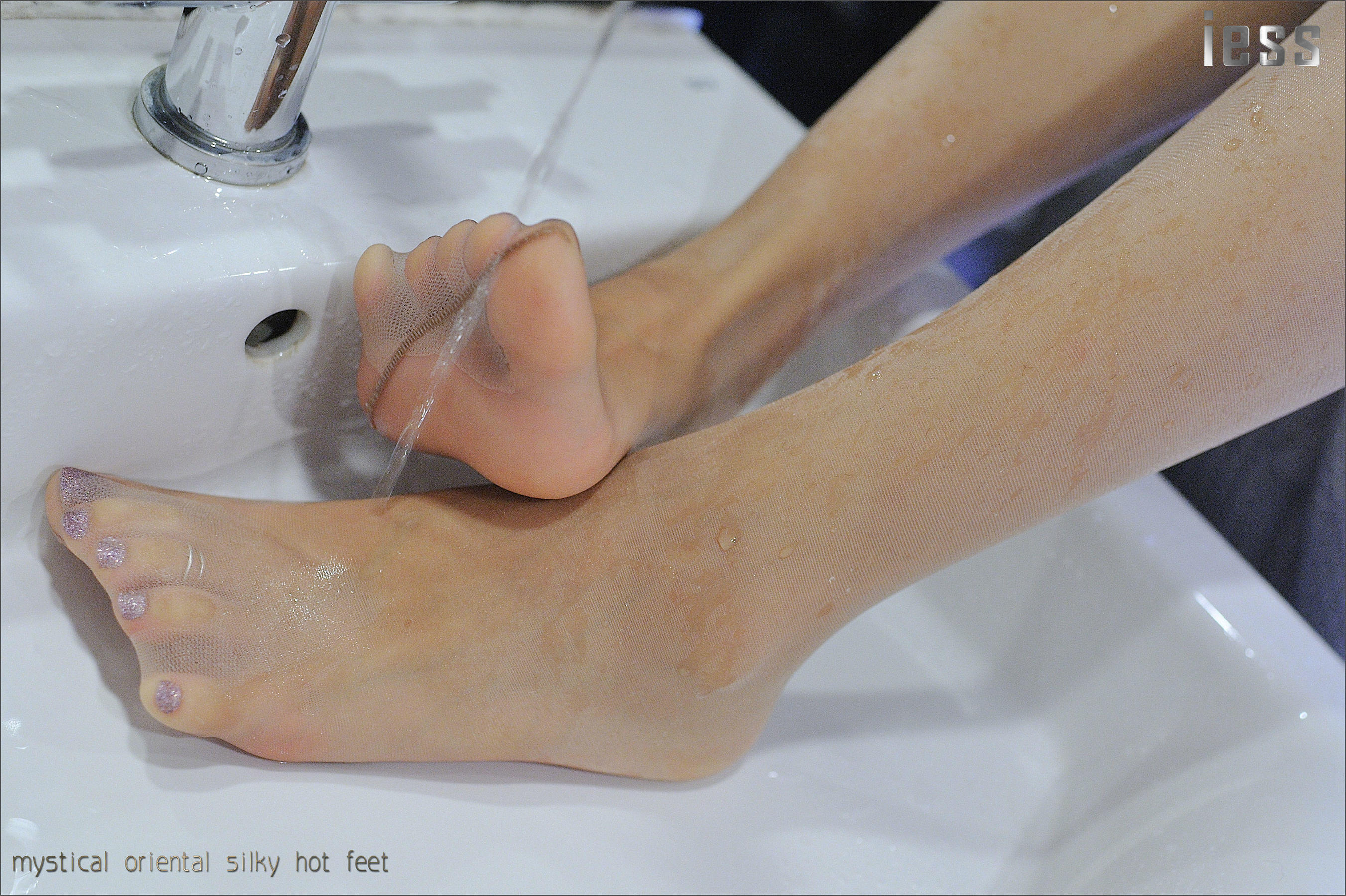 Silk Foot Bento 031 SASA Three Three Thousands of Water IESS Thinking Funbian