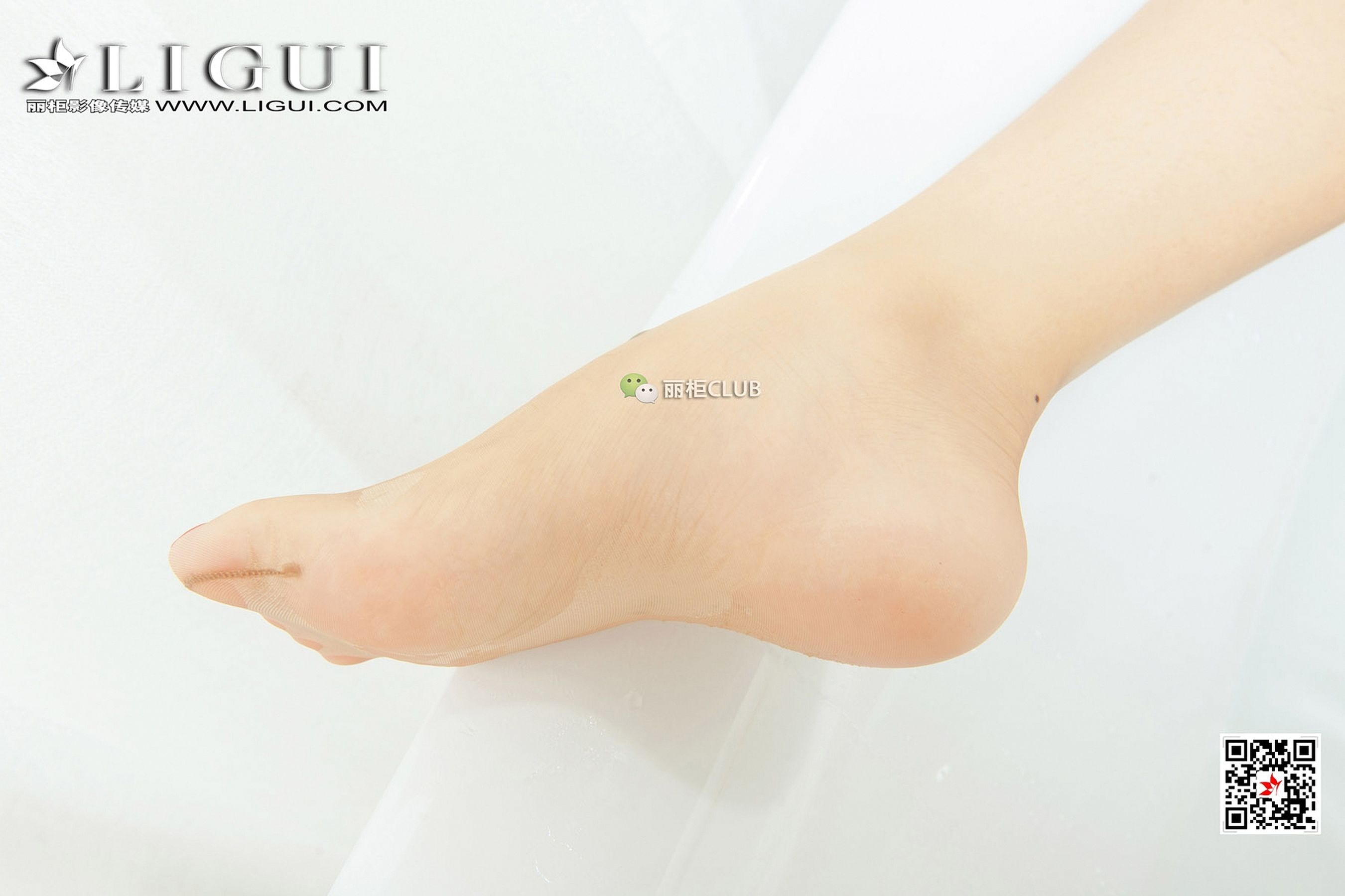 Model Youyou Bath Jade Foot Li Cabinel LIGUI