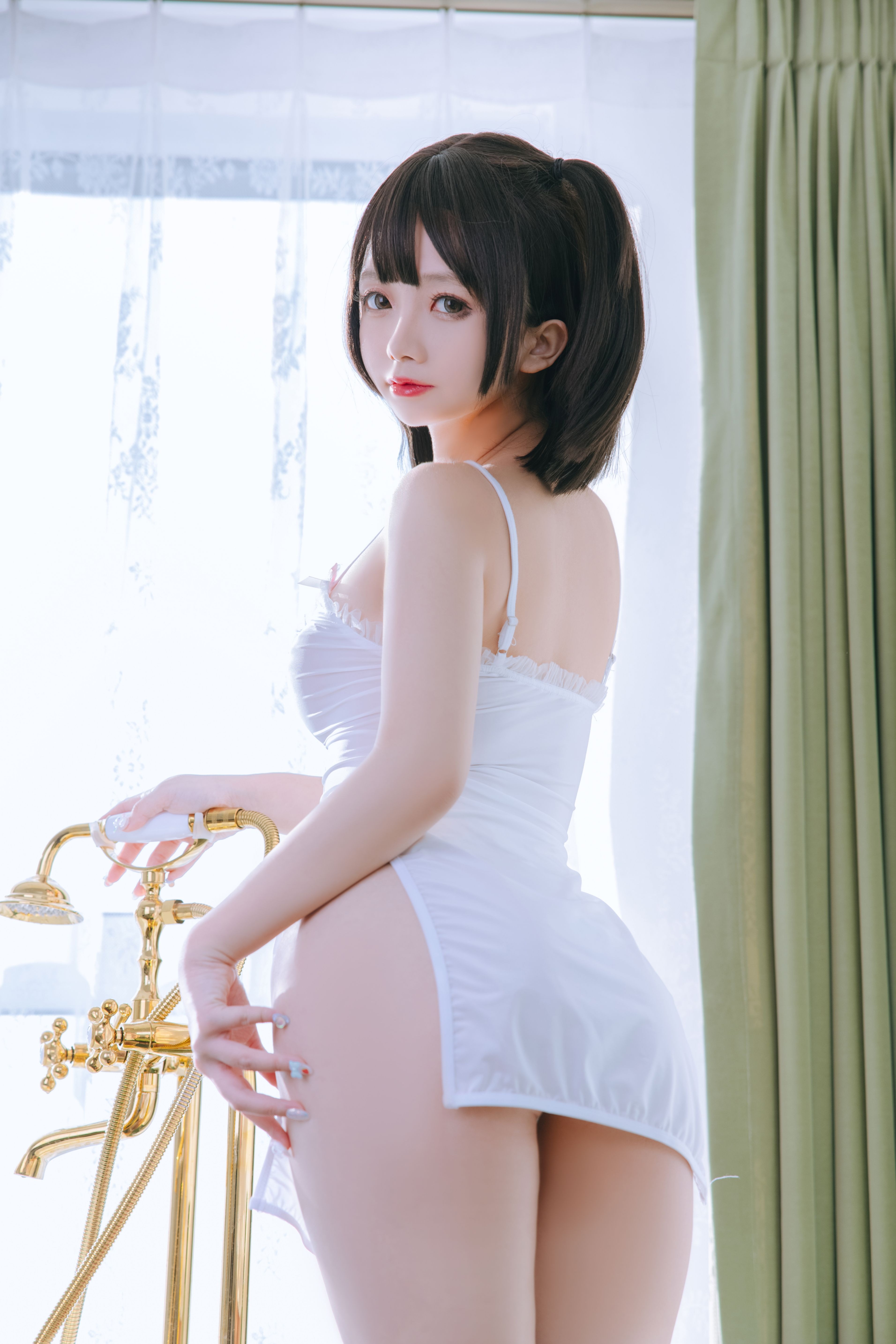Rina Jiao -Wet Body Little White Skirt 97P -1.06GB