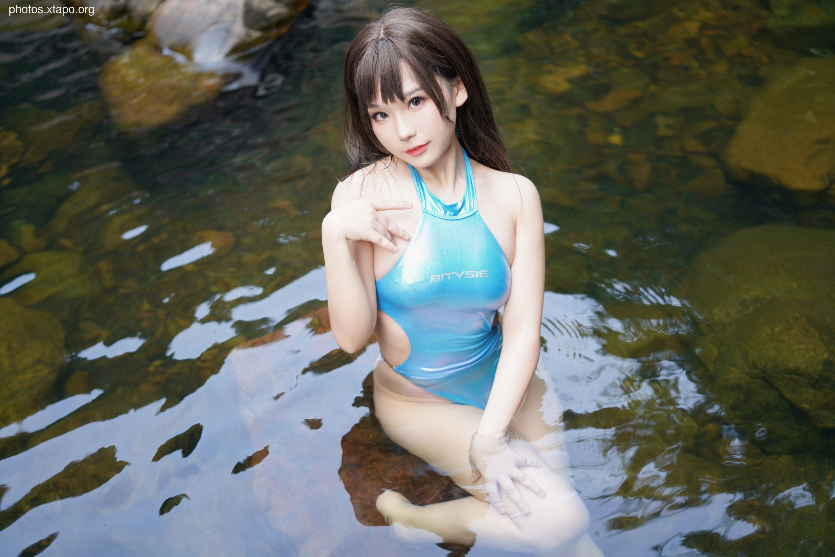 Qiqi Nananzi Swimming 40P3V