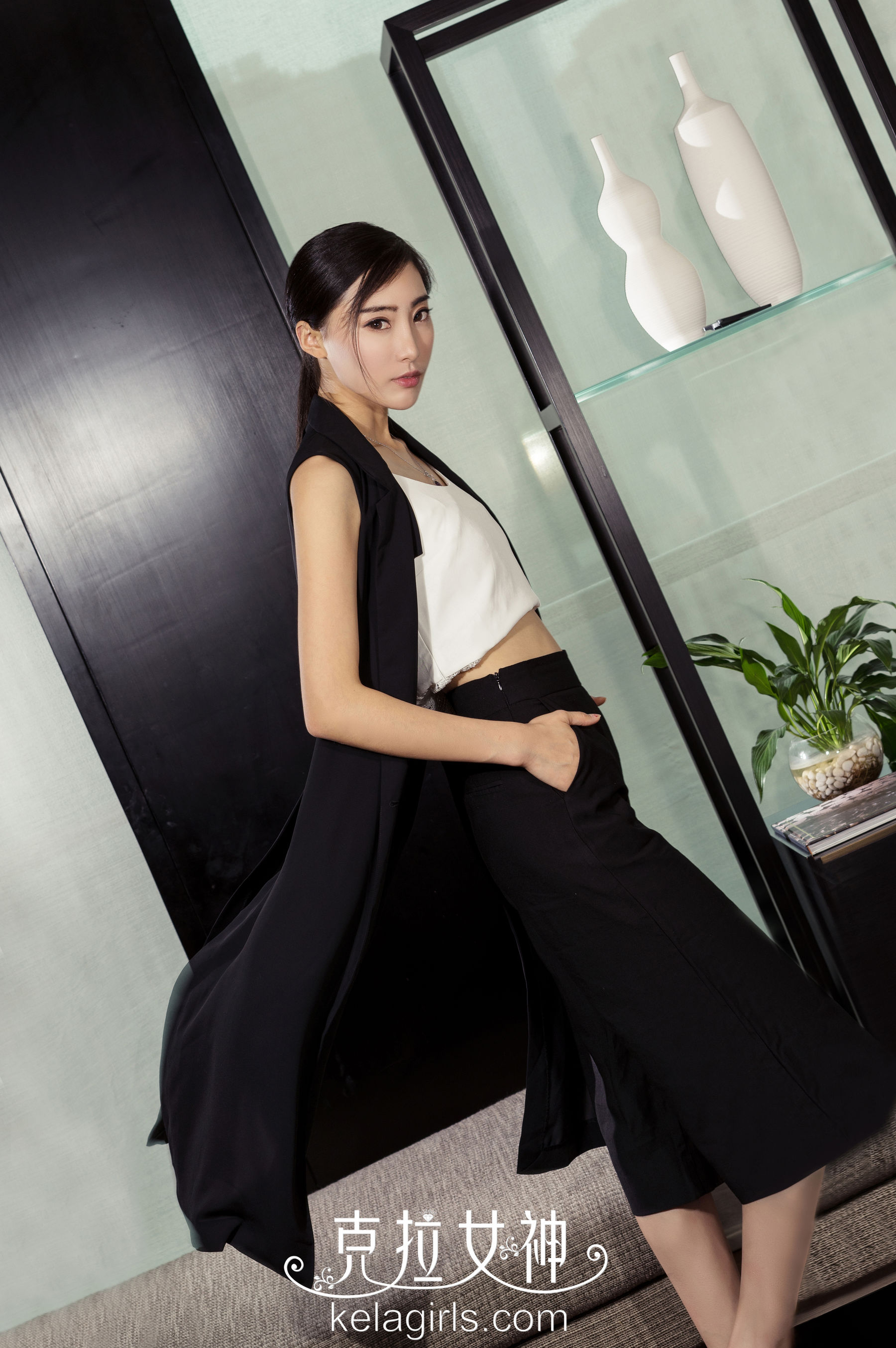 Yinger Supermodel Love Newsman Crane Goddess