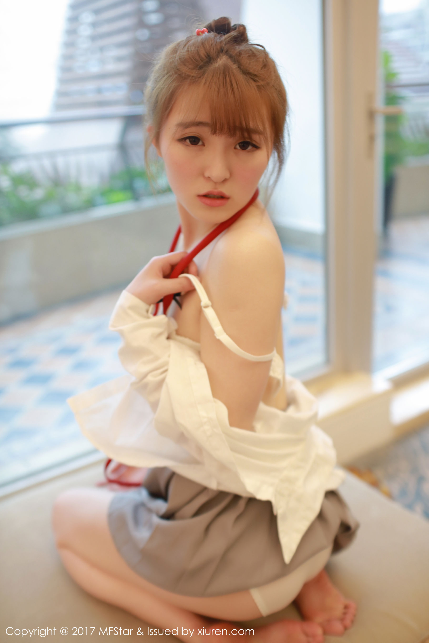 Yi Xiaoqi MOMO Student's White ShirtShort Skirt Series Model Academy MFSTAR VOL.098