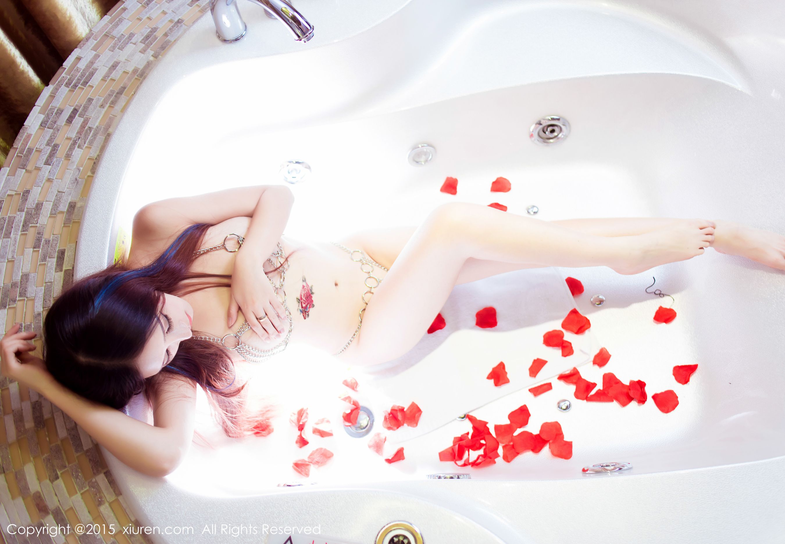 Queen Zou Jingjing Queen's Indoor Sexy PalesBath Series Xiuren No.411