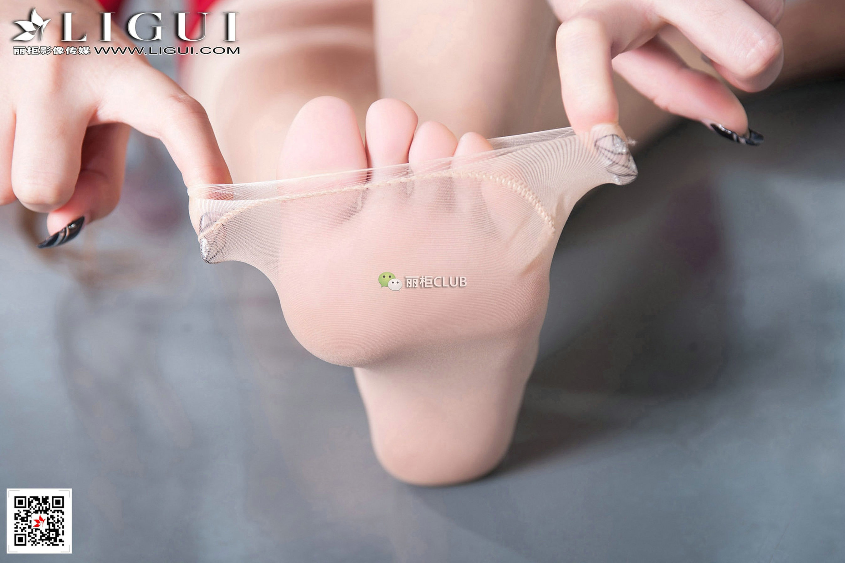 Model Ling Fei Meat Stockings Silk and Beautiful Legs Ligui