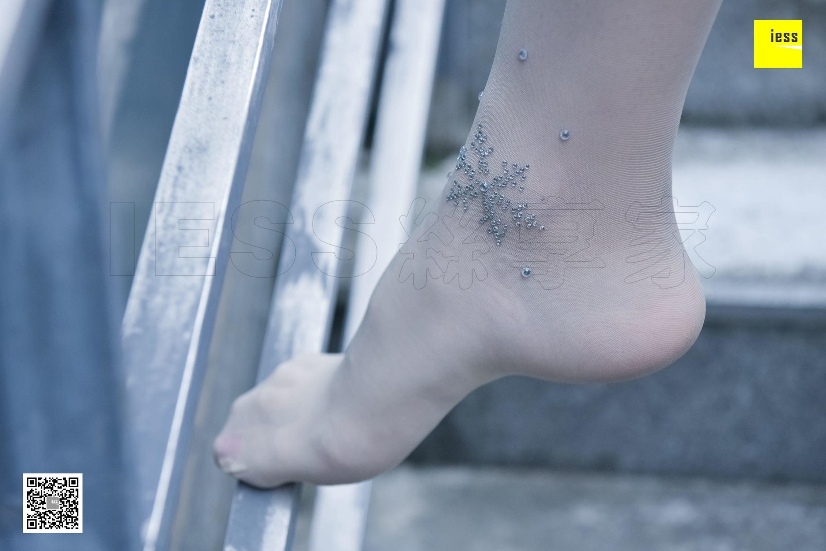 Silkxiang Home 107 Crystal Crystal White Stockings IESS Different Thoughts