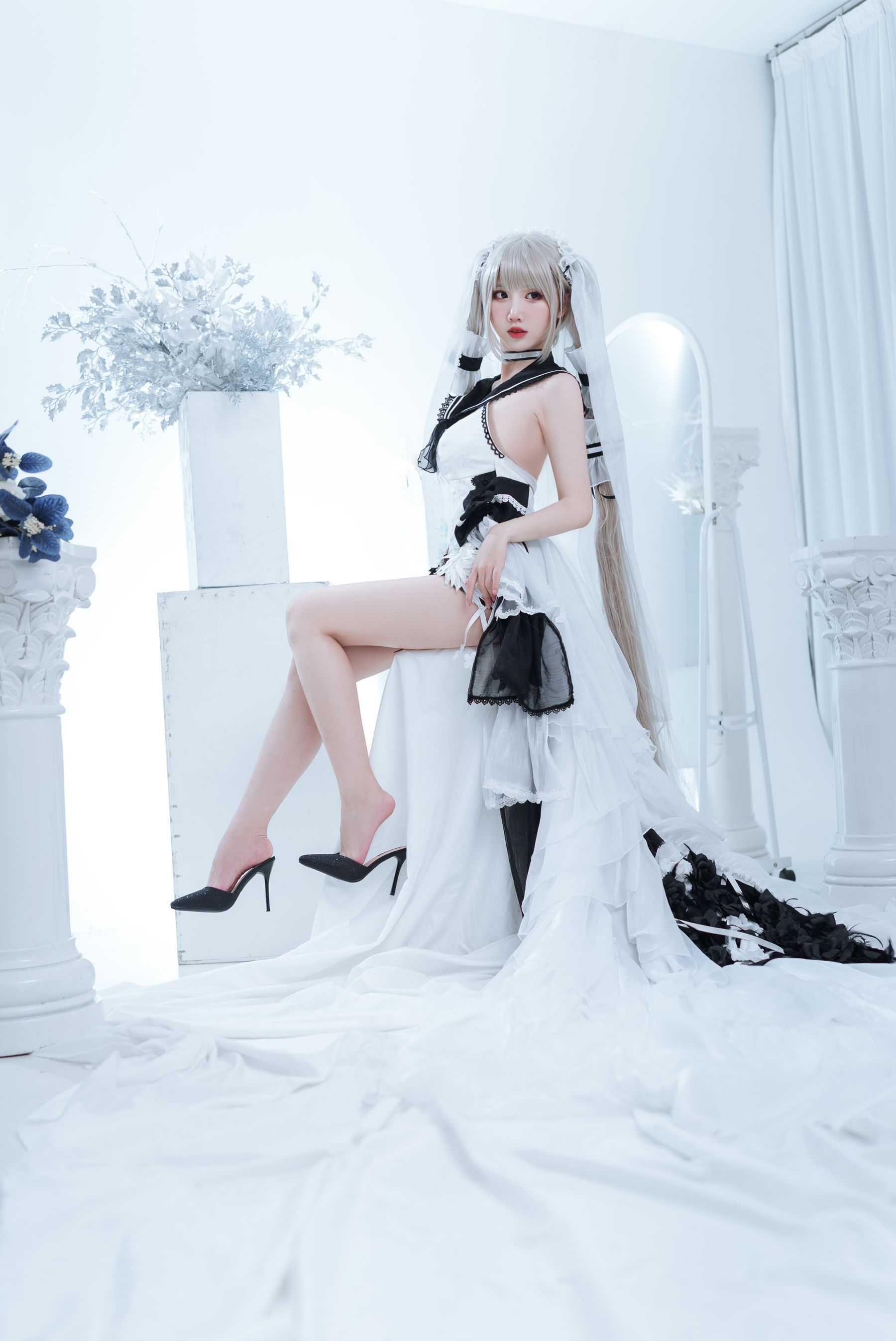 [Cosplay] Coser Dough Cake Fairy Terrible Wedding Dress